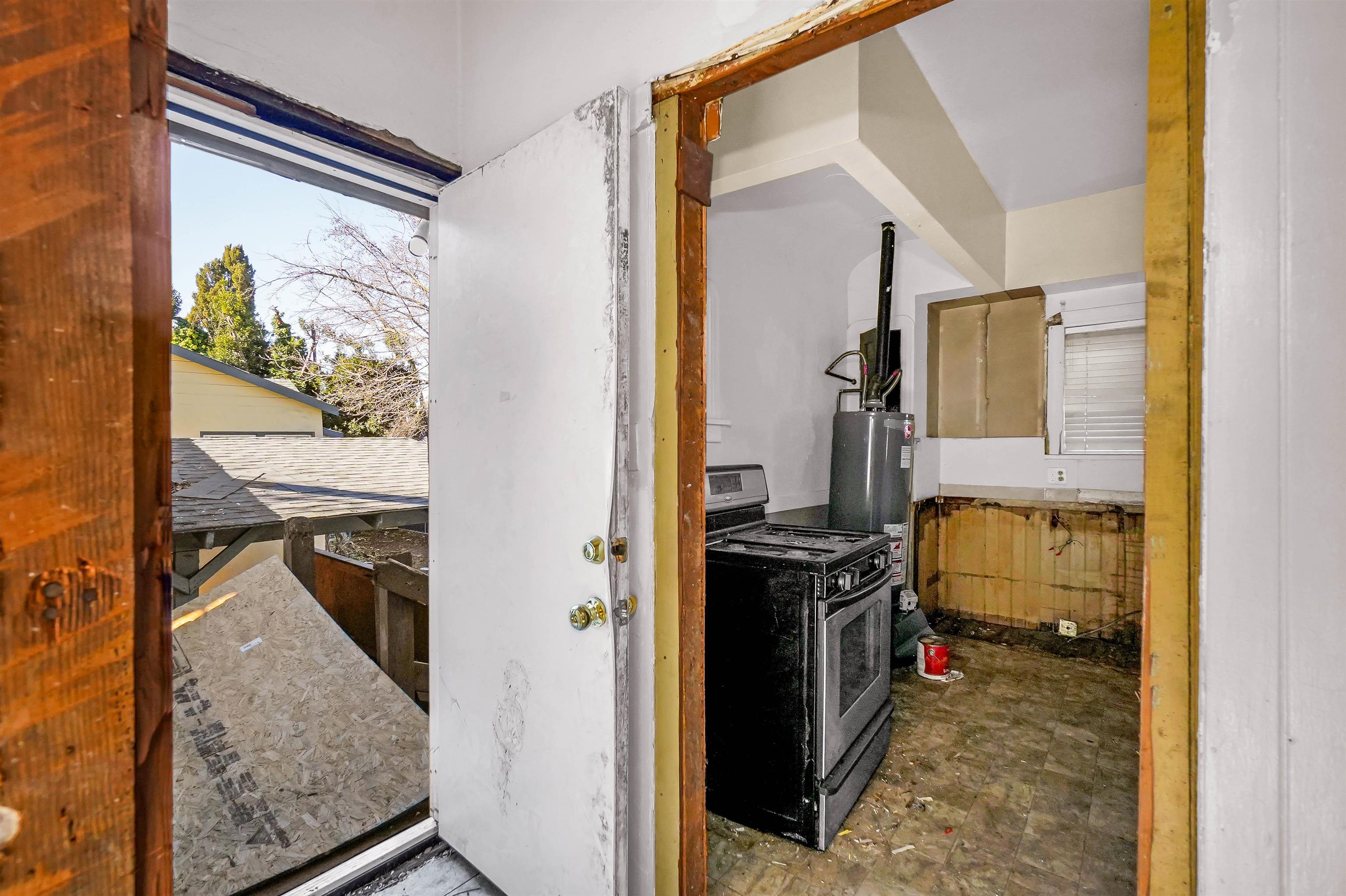 Detail Gallery Image 25 of 60 For 2054 Bonifacio, Concord,  CA 94520 - 5 Beds | 2 Baths