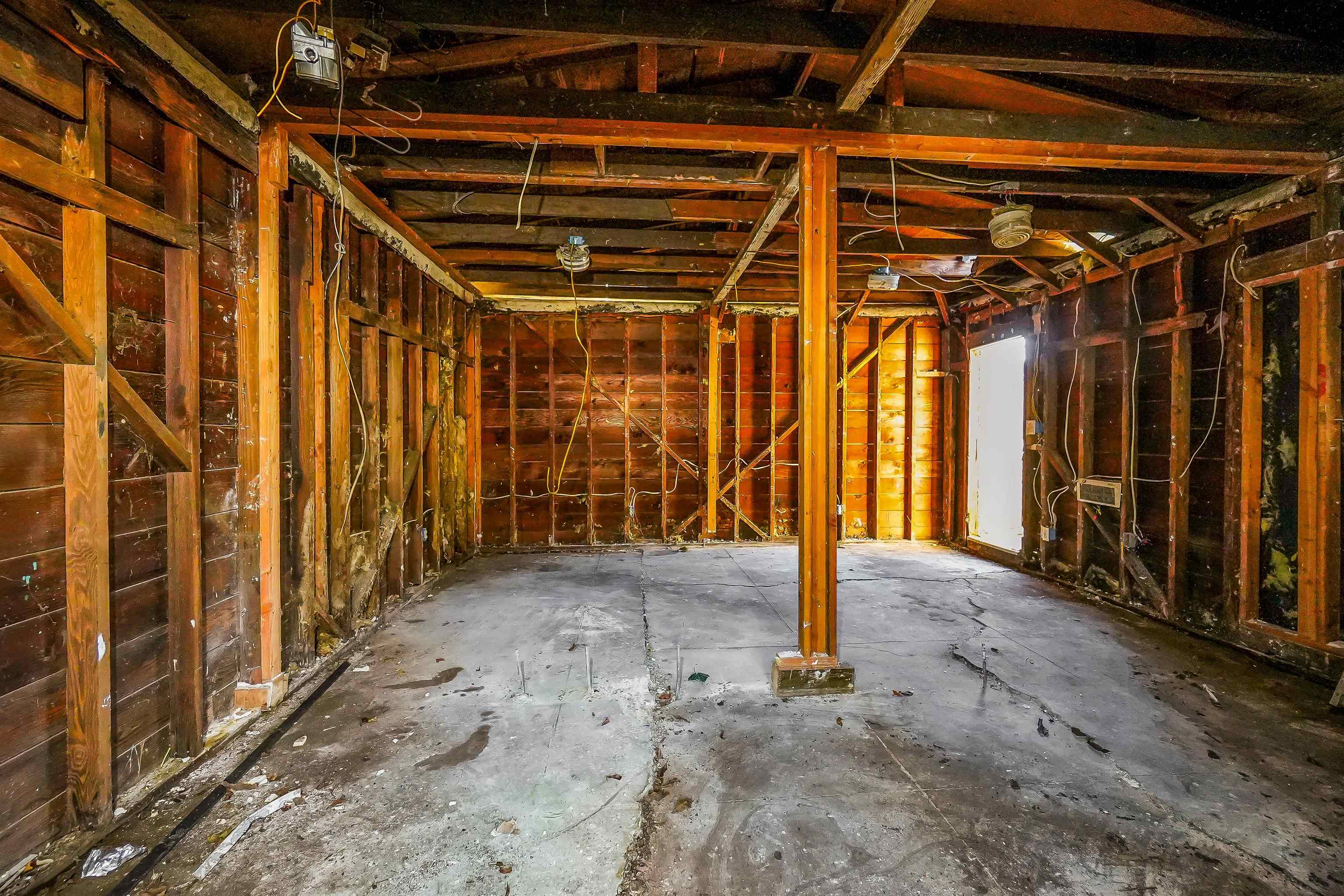 Detail Gallery Image 32 of 60 For 2054 Bonifacio, Concord,  CA 94520 - 5 Beds | 2 Baths