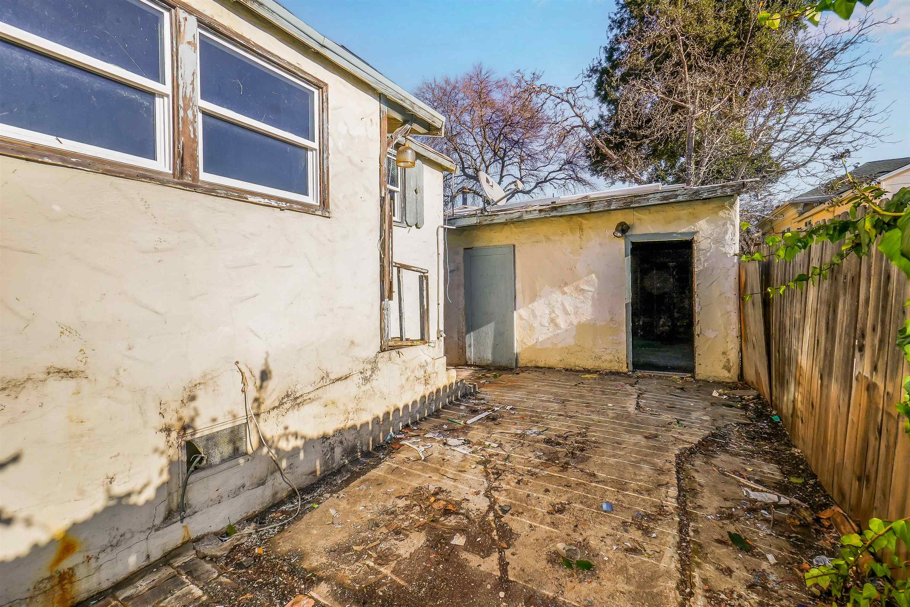 Detail Gallery Image 35 of 60 For 2054 Bonifacio, Concord,  CA 94520 - 5 Beds | 2 Baths