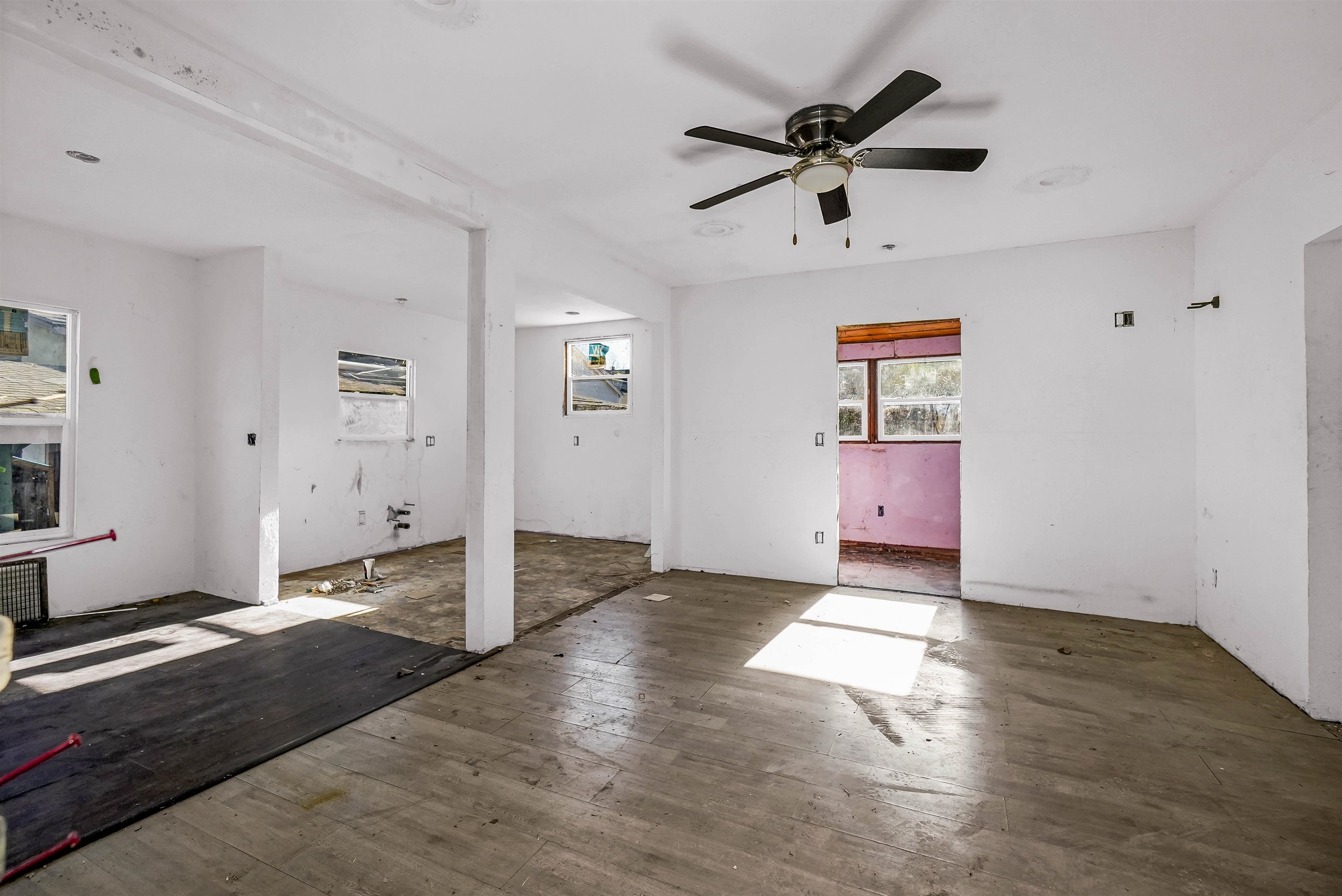 Detail Gallery Image 40 of 60 For 2054 Bonifacio, Concord,  CA 94520 - 5 Beds | 2 Baths