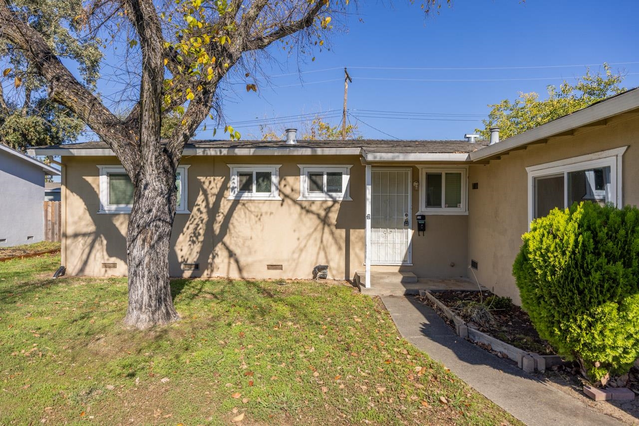 Detail Gallery Image 4 of 18 For 1815 Woodacre Way, Roseville,  CA 95661 - 3 Beds | 2 Baths