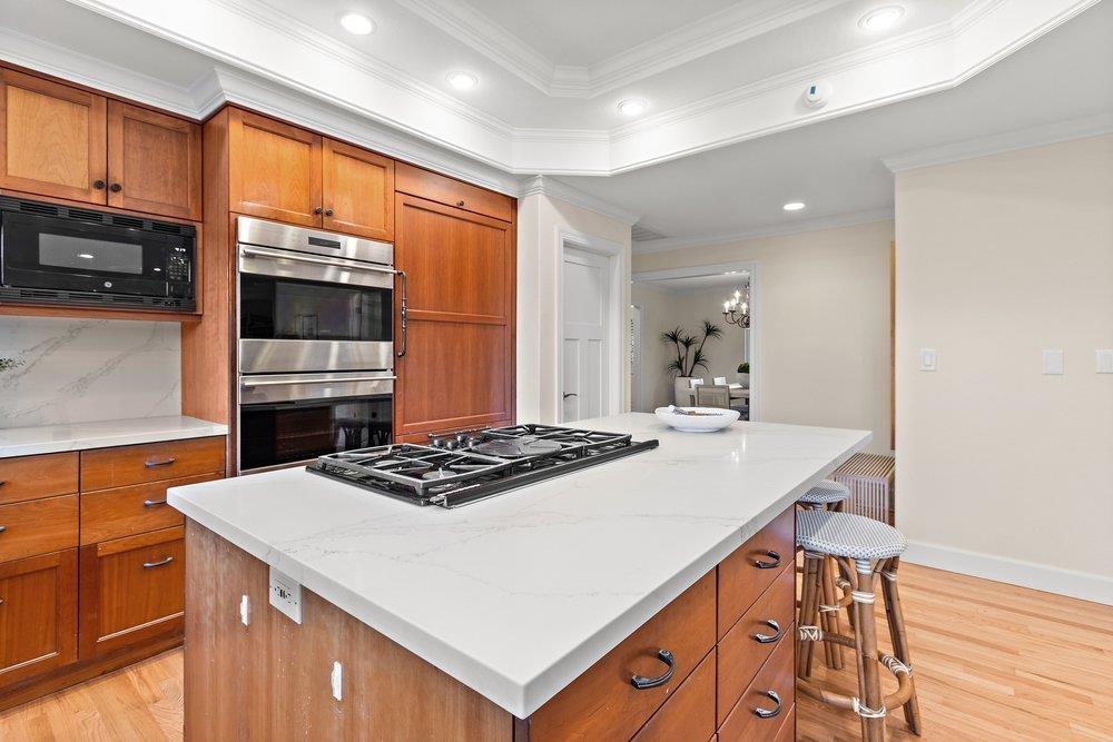 Detail Gallery Image 13 of 51 For 2 Willow Springs Lane, Moraga,  CA 94556-2102 - 4 Beds | 2/1 Baths