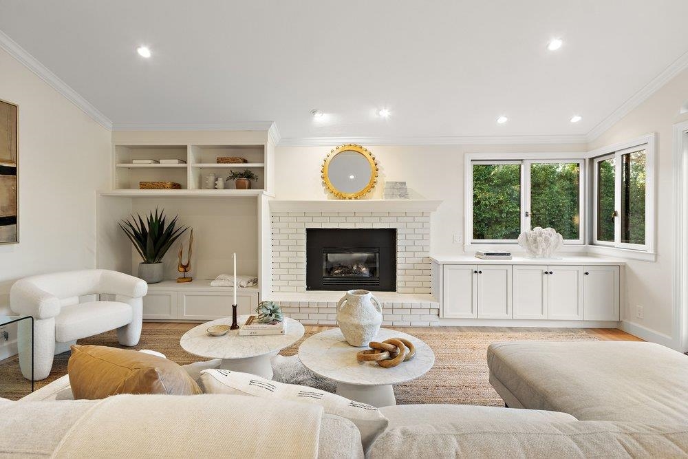 Detail Gallery Image 19 of 51 For 2 Willow Springs Lane, Moraga,  CA 94556-2102 - 4 Beds | 2/1 Baths