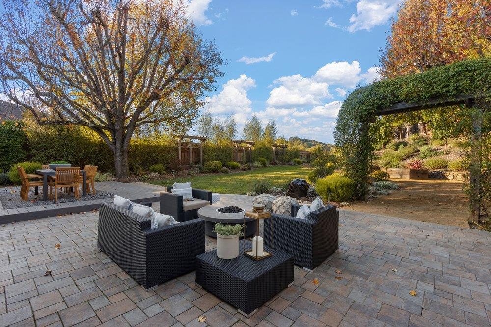 Detail Gallery Image 37 of 51 For 2 Willow Springs Lane, Moraga,  CA 94556-2102 - 4 Beds | 2/1 Baths