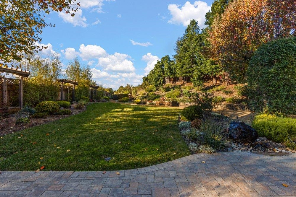 Detail Gallery Image 39 of 51 For 2 Willow Springs Lane, Moraga,  CA 94556-2102 - 4 Beds | 2/1 Baths