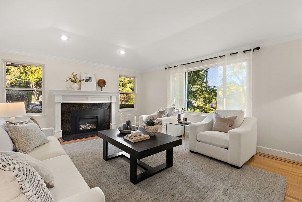 Detail Gallery Image 5 of 51 For 2 Willow Springs Lane, Moraga,  CA 94556-2102 - 4 Beds | 2/1 Baths