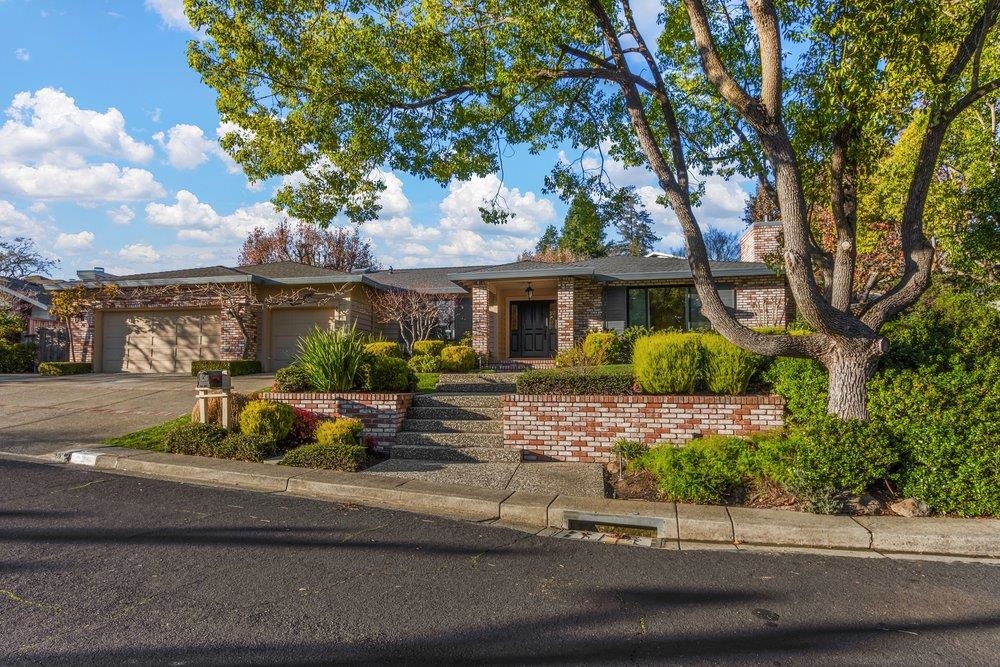 Detail Gallery Image 49 of 51 For 2 Willow Springs Lane, Moraga,  CA 94556-2102 - 4 Beds | 2/1 Baths