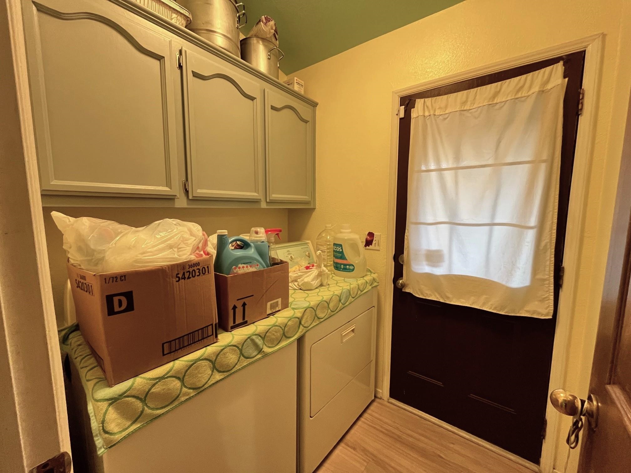 Detail Gallery Image 9 of 13 For 1476 Zamora Ct, Hayward,  CA 94544 - 3 Beds | 2 Baths