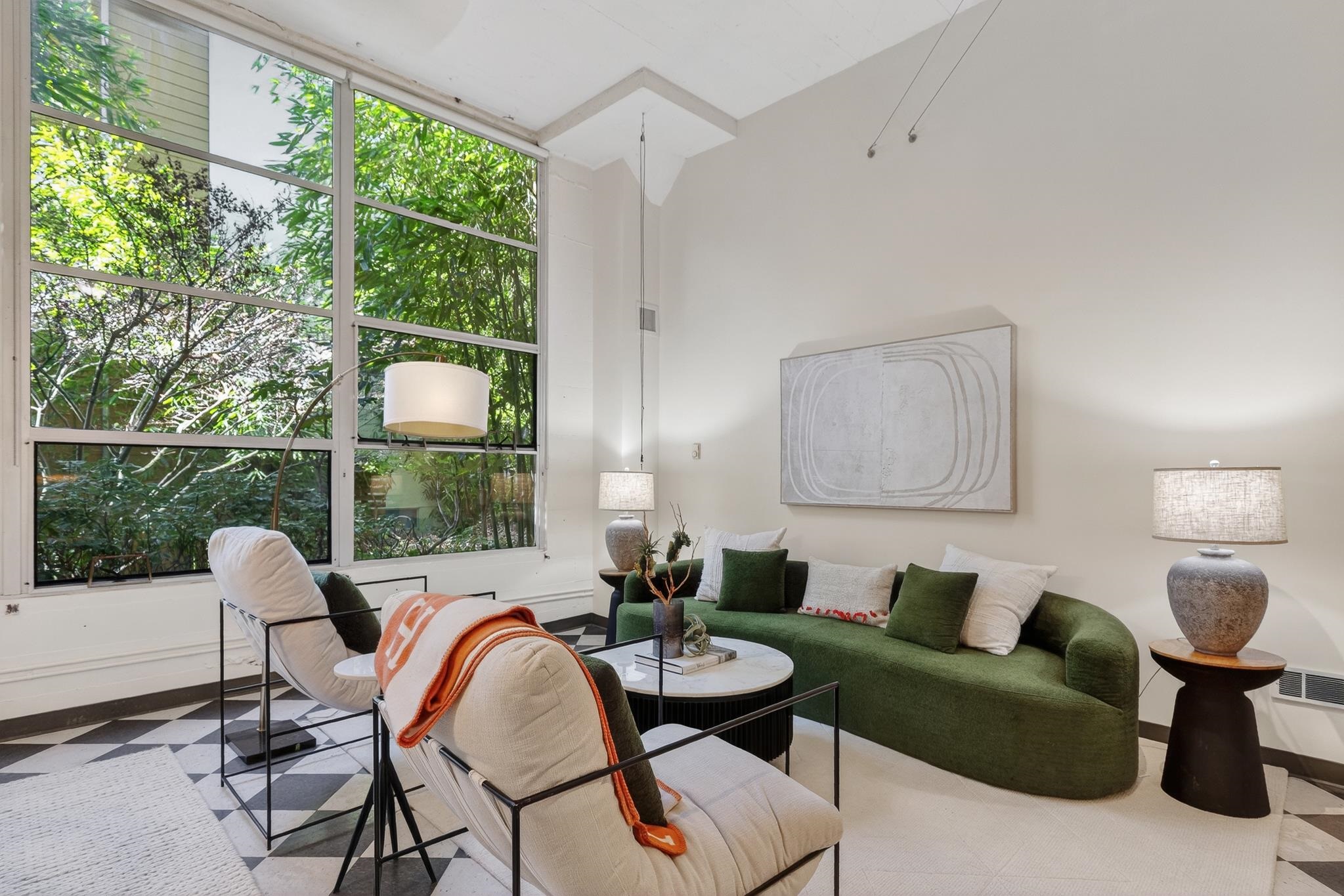 Photo #5: 41120499 Listing: Photo #5