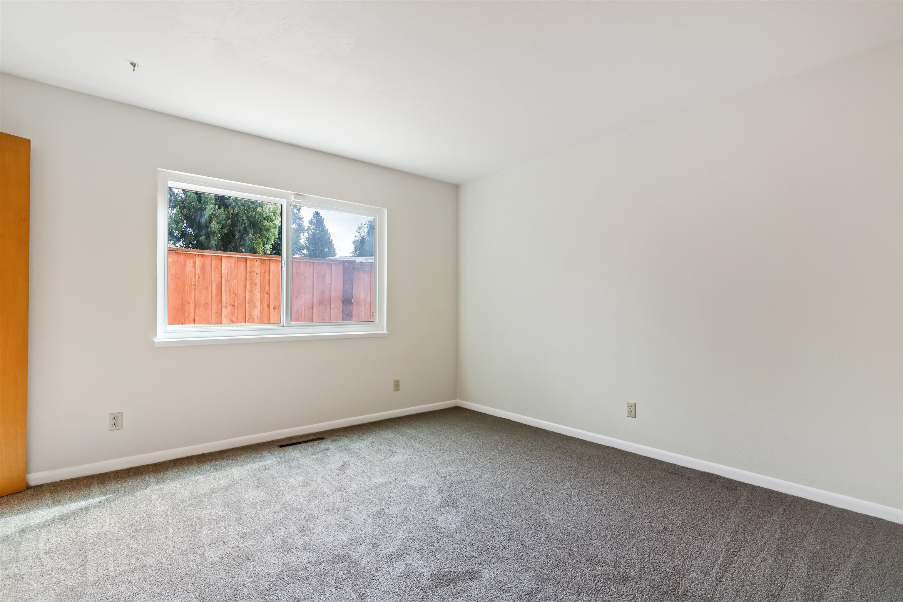 Detail Gallery Image 21 of 31 For 540 Hamilton Way, Pleasanton,  CA 94566 - 4 Beds | 3/1 Baths