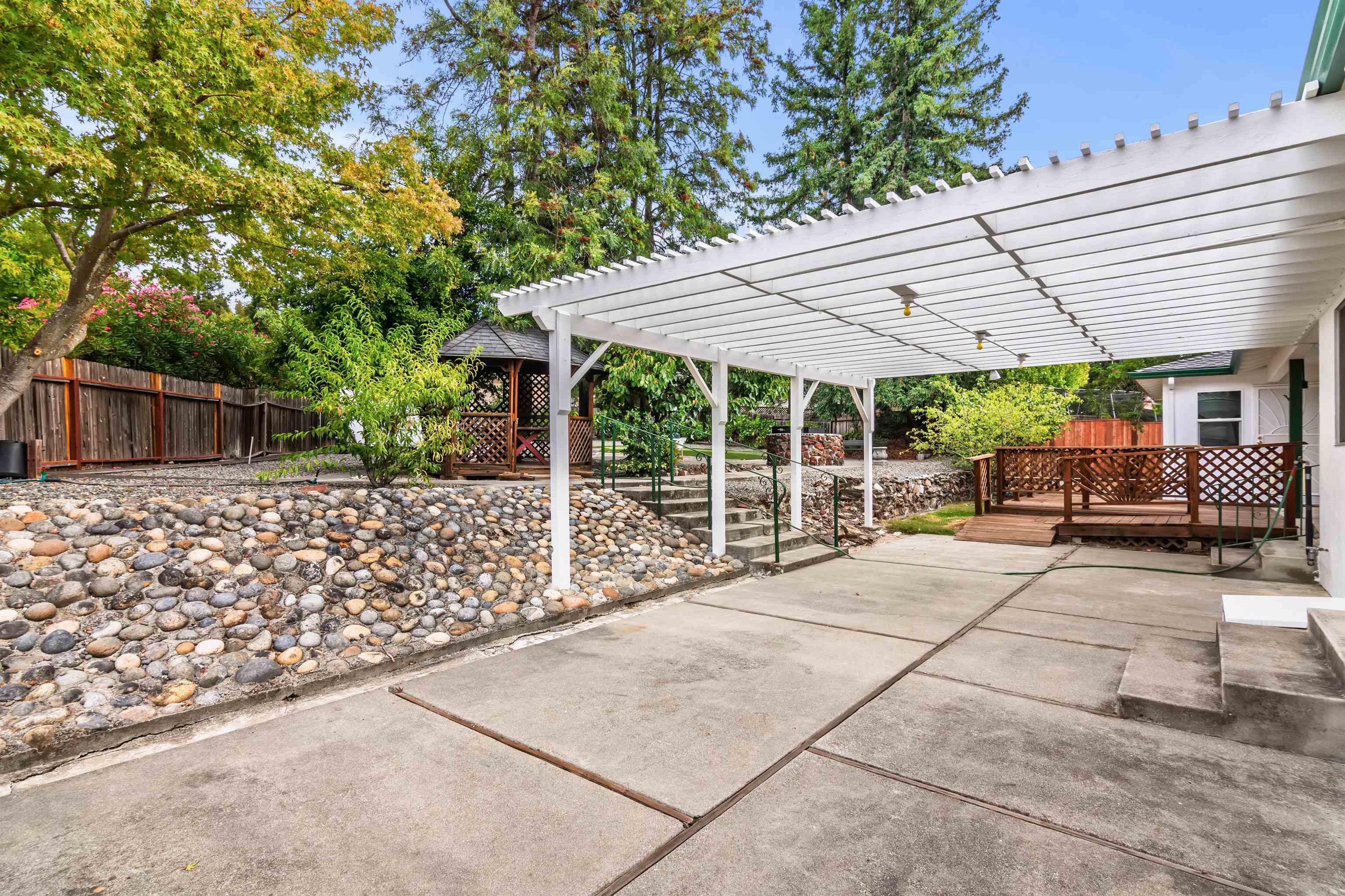 Detail Gallery Image 28 of 31 For 540 Hamilton Way, Pleasanton,  CA 94566 - 4 Beds | 3/1 Baths