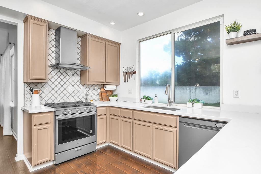 Detail Gallery Image 14 of 41 For 2625 Orange Way, Antioch,  CA 94531 - 5 Beds | 3 Baths