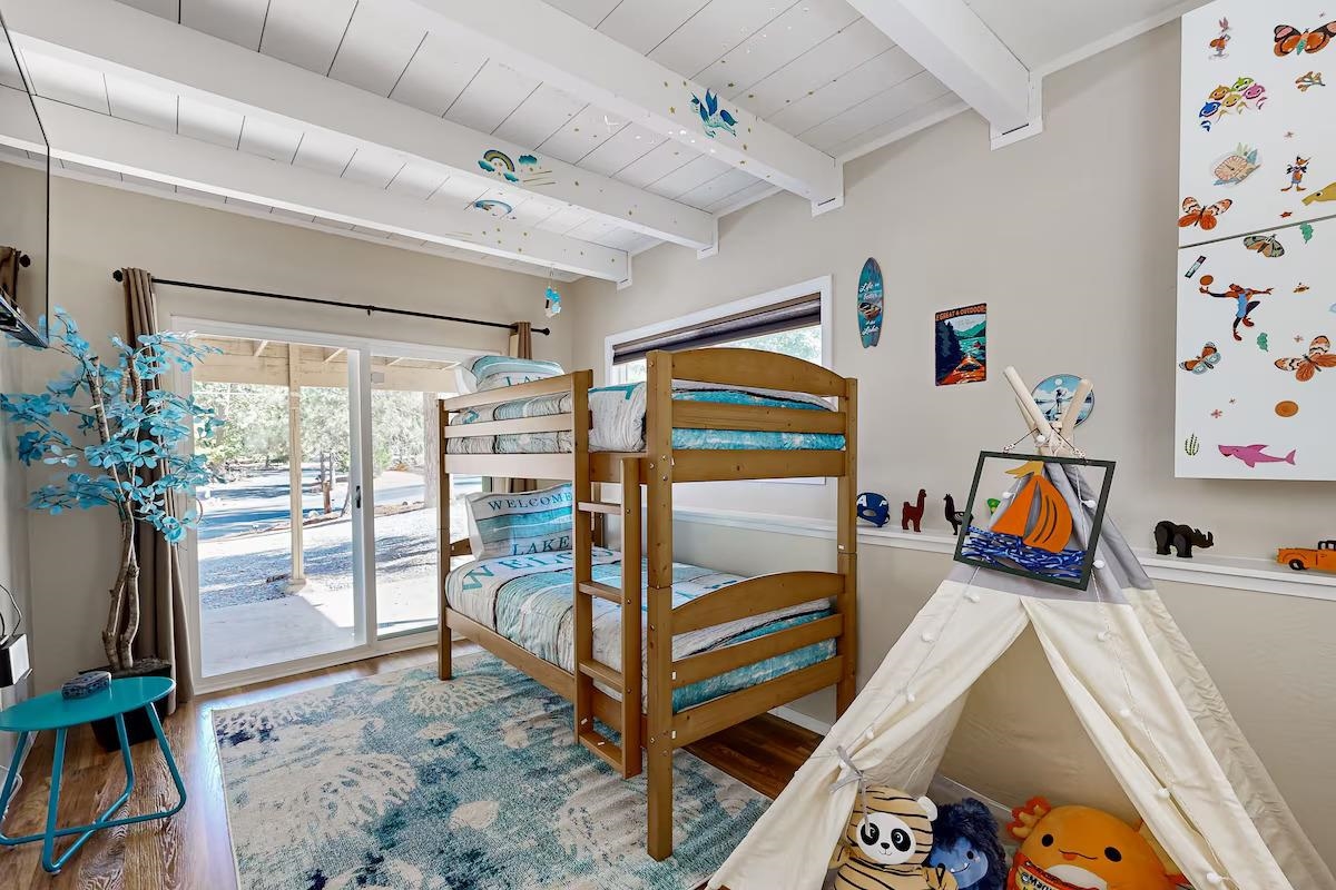 Detail Gallery Image 15 of 47 For 19385 Ferretti Rd., Groveland,  CA 95321 - 3 Beds | 2 Baths