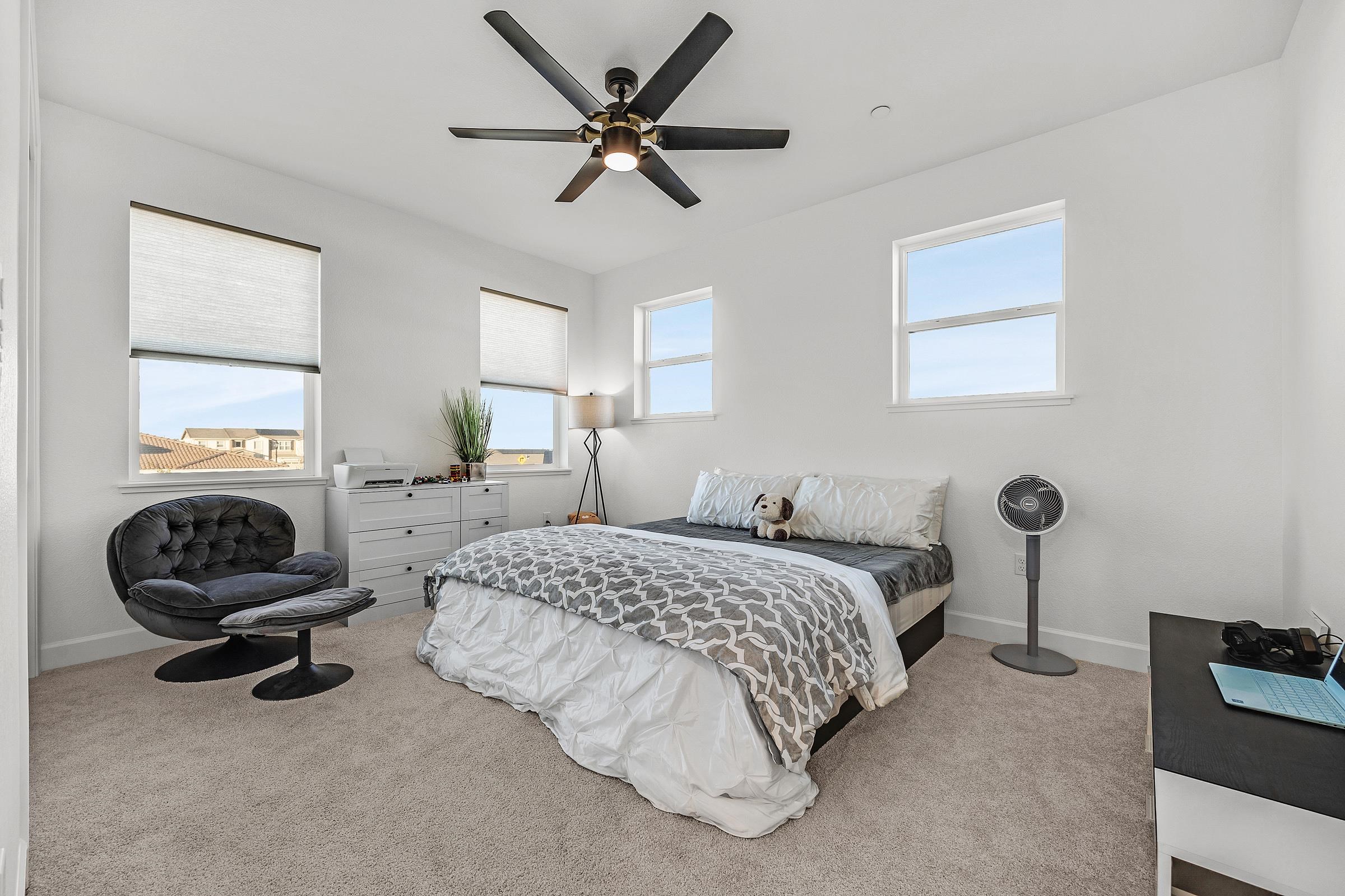 Detail Gallery Image 20 of 60 For 259 Eagle Nest Dr, Oakley,  CA 94561 - 5 Beds | 4/1 Baths