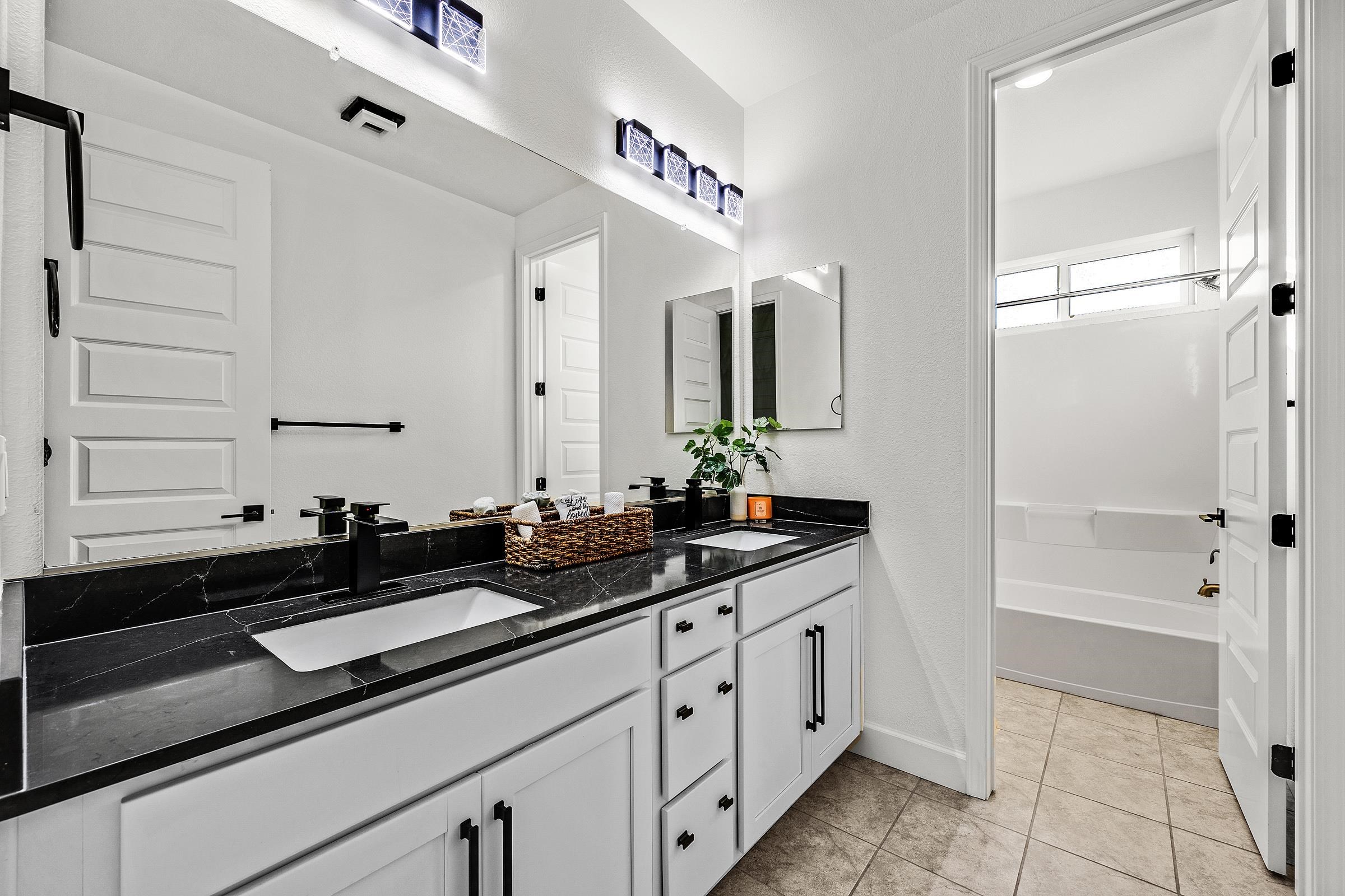 Detail Gallery Image 22 of 60 For 259 Eagle Nest Dr, Oakley,  CA 94561 - 5 Beds | 4/1 Baths