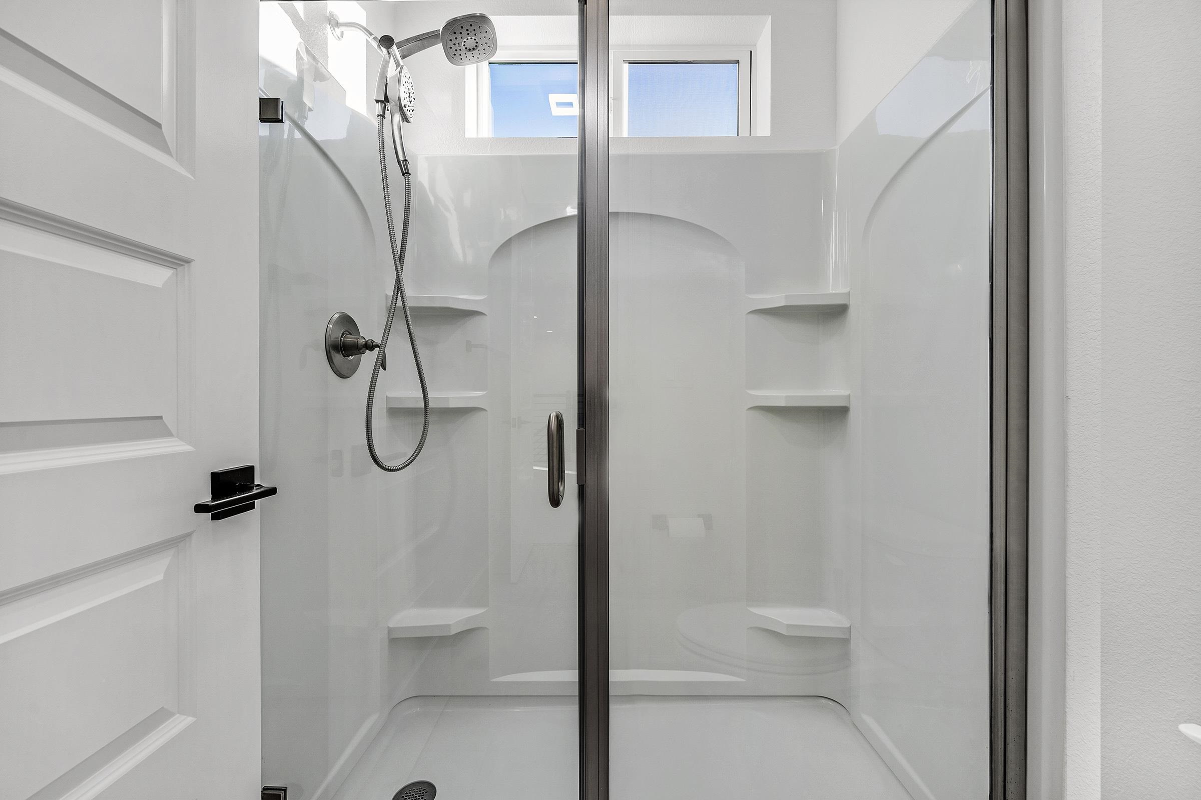 Detail Gallery Image 27 of 60 For 259 Eagle Nest Dr, Oakley,  CA 94561 - 5 Beds | 4/1 Baths