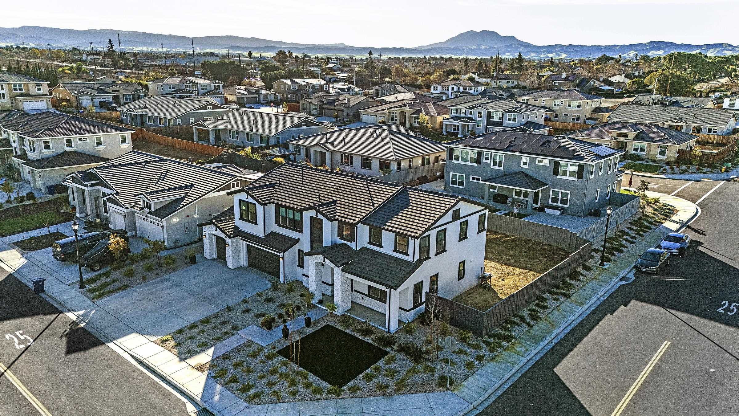 Detail Gallery Image 52 of 60 For 259 Eagle Nest Dr, Oakley,  CA 94561 - 5 Beds | 4/1 Baths