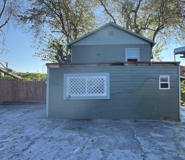 Front Image Thumbnail for EB41120523