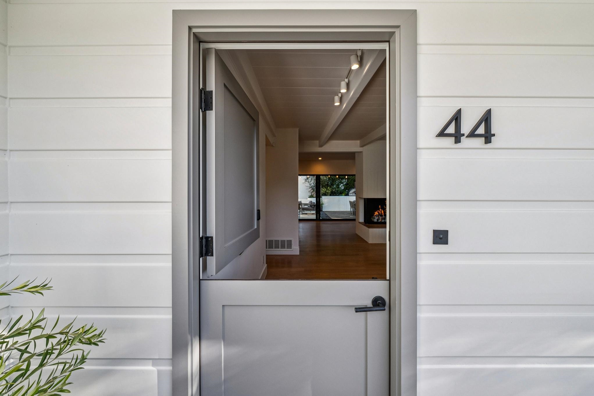 Detail Gallery Image 2 of 60 For 44 La Salle Ave., Piedmont,  CA 94611 - 4 Beds | 3 Baths