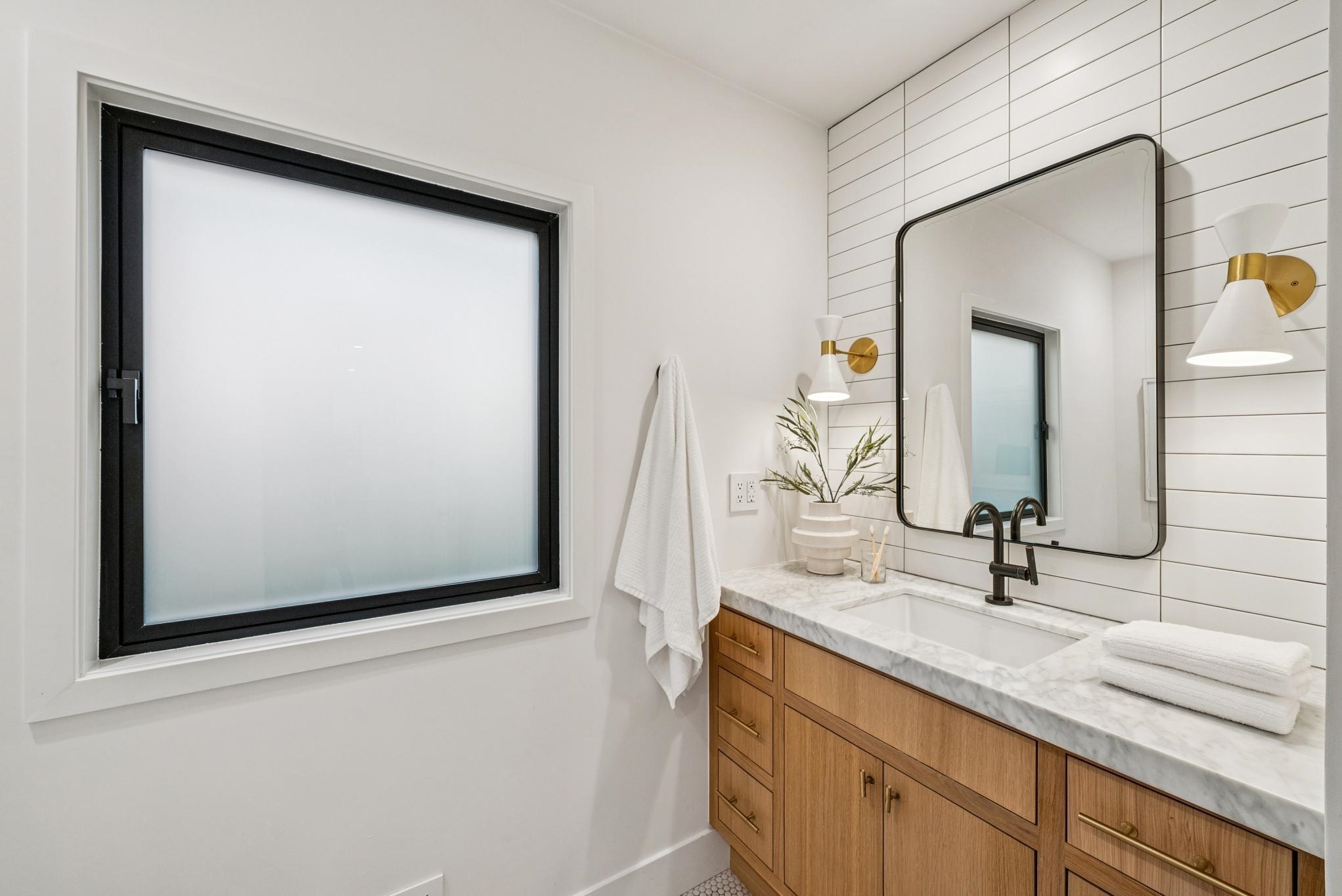 Detail Gallery Image 40 of 60 For 44 La Salle Ave., Piedmont,  CA 94611 - 4 Beds | 3 Baths