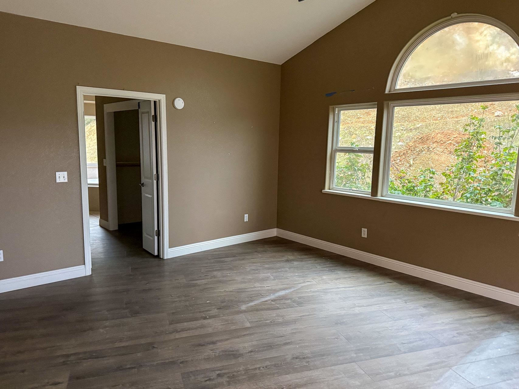 Detail Gallery Image 12 of 31 For 16446 Stamp Mill Loop, Jamestown,  CA 95327-9283 - 5 Beds | 3/4 Baths