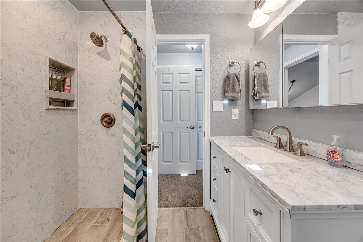 Detail Gallery Image 34 of 59 For 4620 Bayview Dr, Copperopolis,  CA 95228 - 3 Beds | 2 Baths