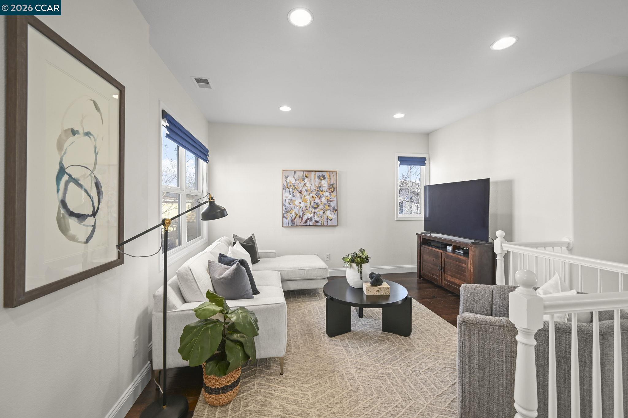 Detail Gallery Image 15 of 30 For 16 Poppy Hills Lane, San Ramon,  CA 94583 - 3 Beds | 2/1 Baths