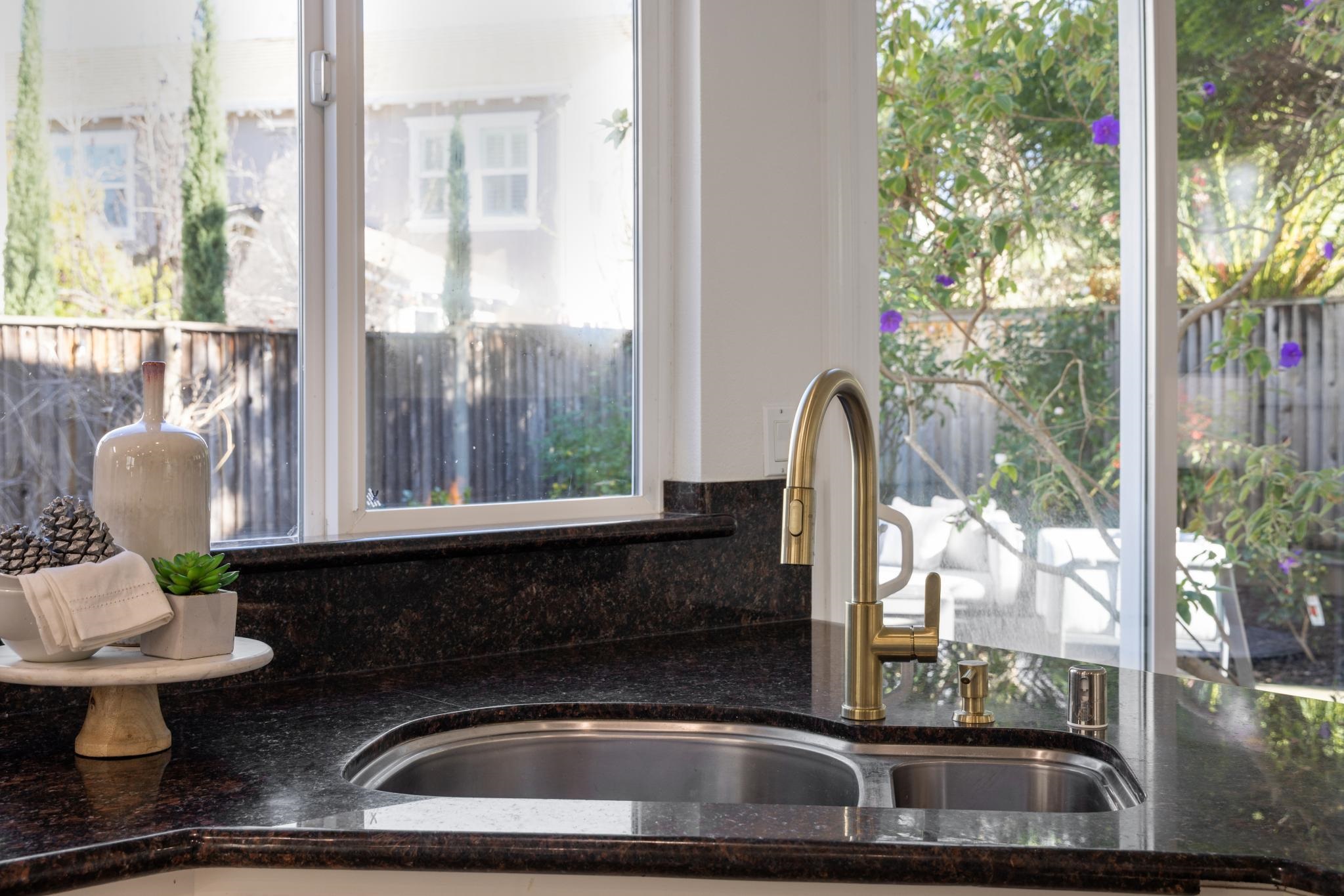 Detail Gallery Image 33 of 60 For 44 Brookline Drive, Novato,  CA 94949-8232 - 4 Beds | 4/1 Baths