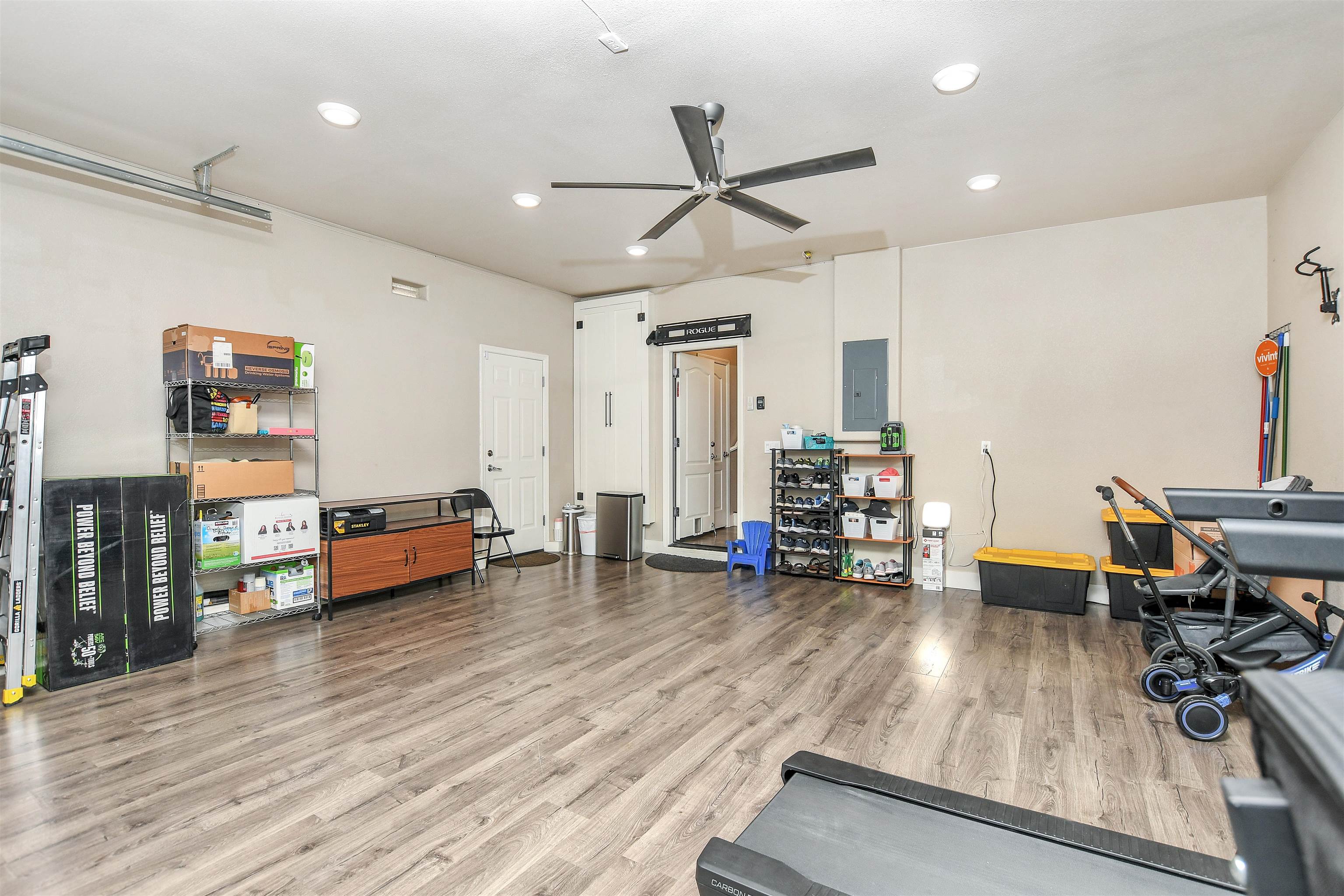 Detail Gallery Image 12 of 34 For 6060 Tazetta Dr, Oakley,  CA 94561 - 5 Beds | 3 Baths