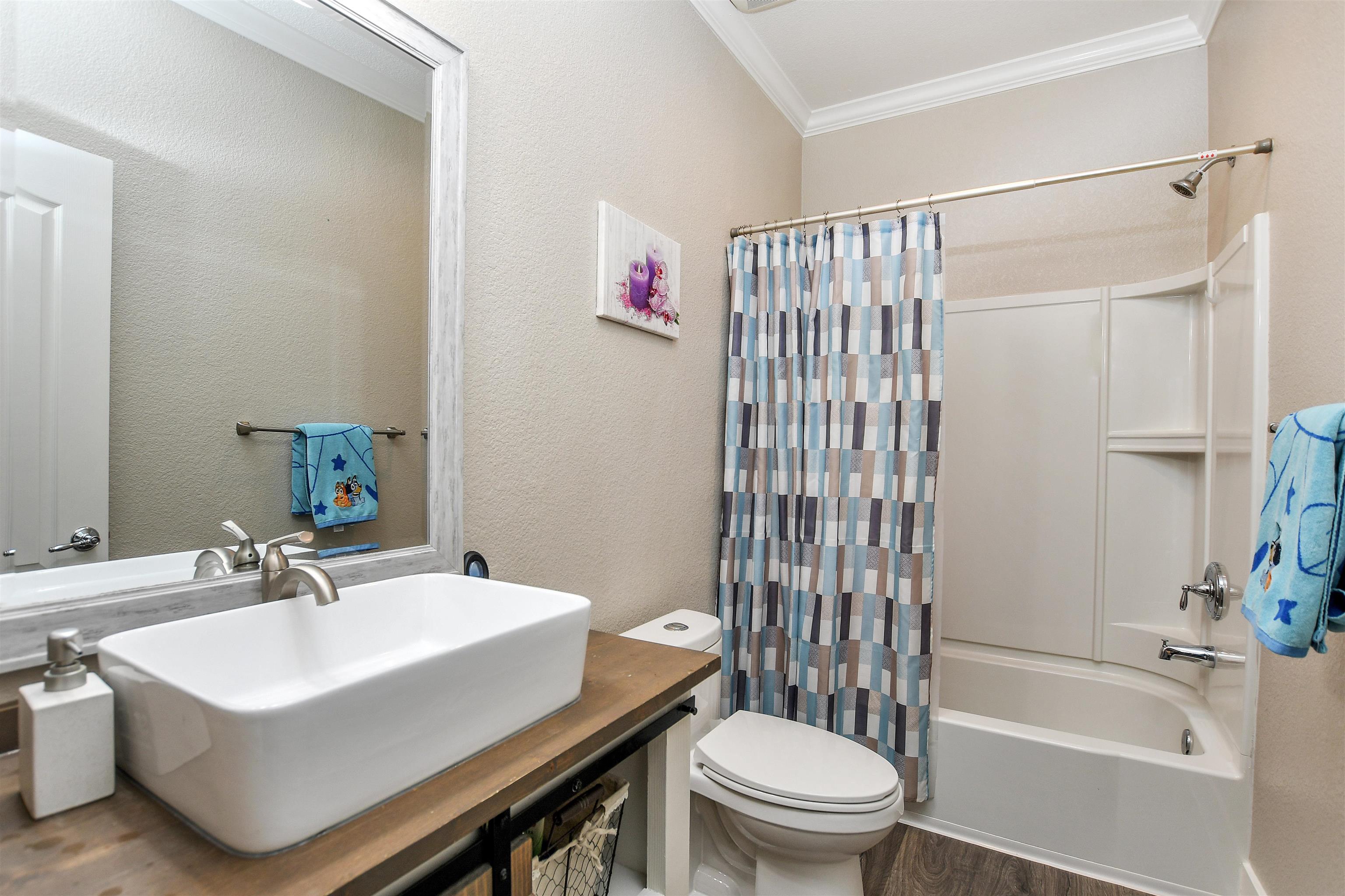 Detail Gallery Image 10 of 34 For 6060 Tazetta Dr, Oakley,  CA 94561 - 5 Beds | 3 Baths