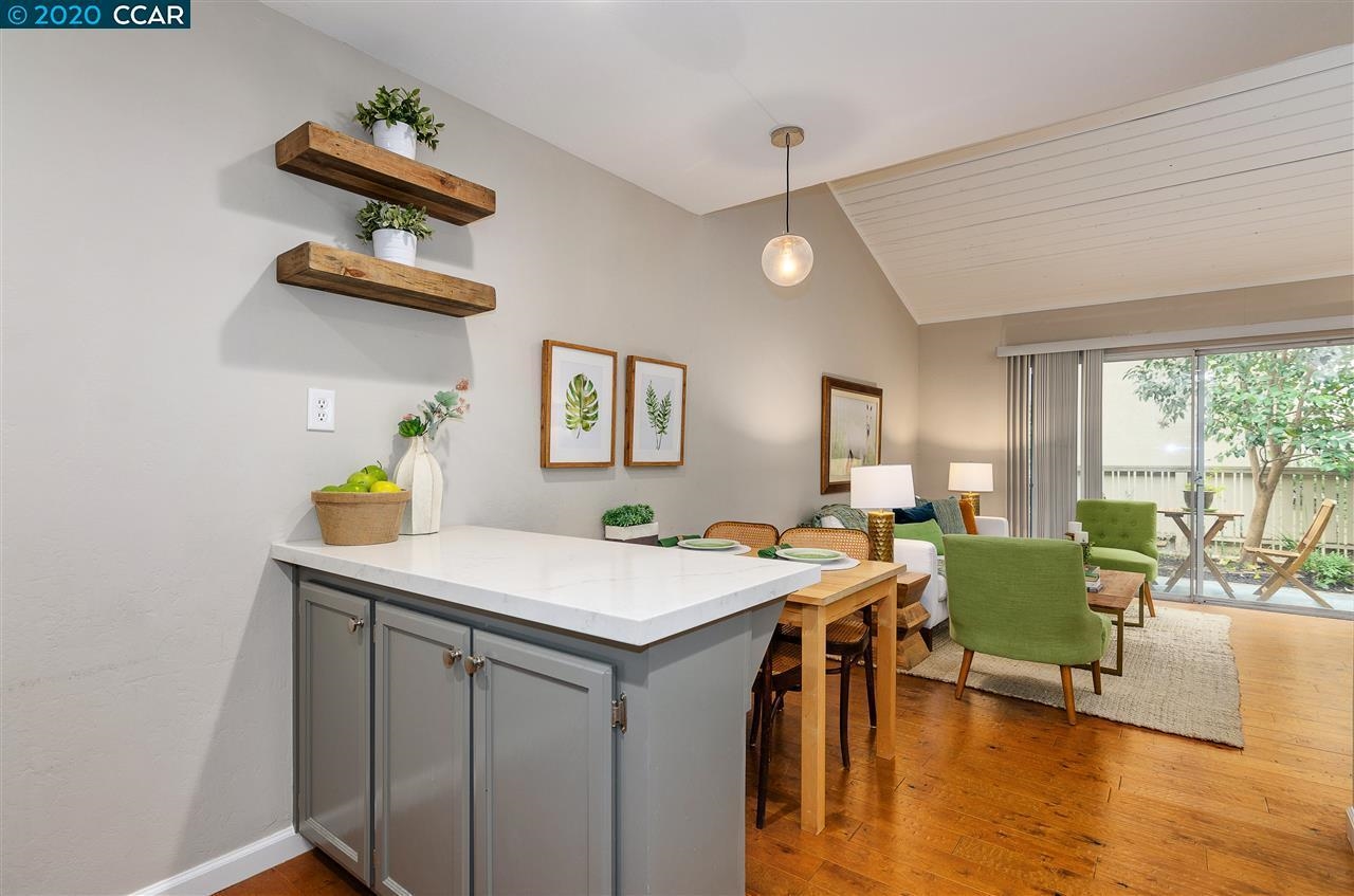 Detail Gallery Image 13 of 34 For 2716 Oak Rd #107,  Walnut Creek,  CA 94597 - 3 Beds | 2 Baths