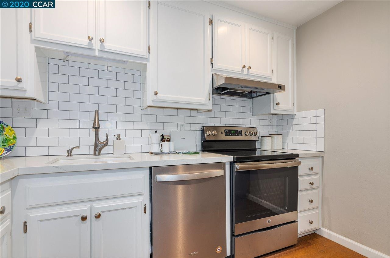 Detail Gallery Image 10 of 34 For 2716 Oak Rd #107,  Walnut Creek,  CA 94597 - 3 Beds | 2 Baths