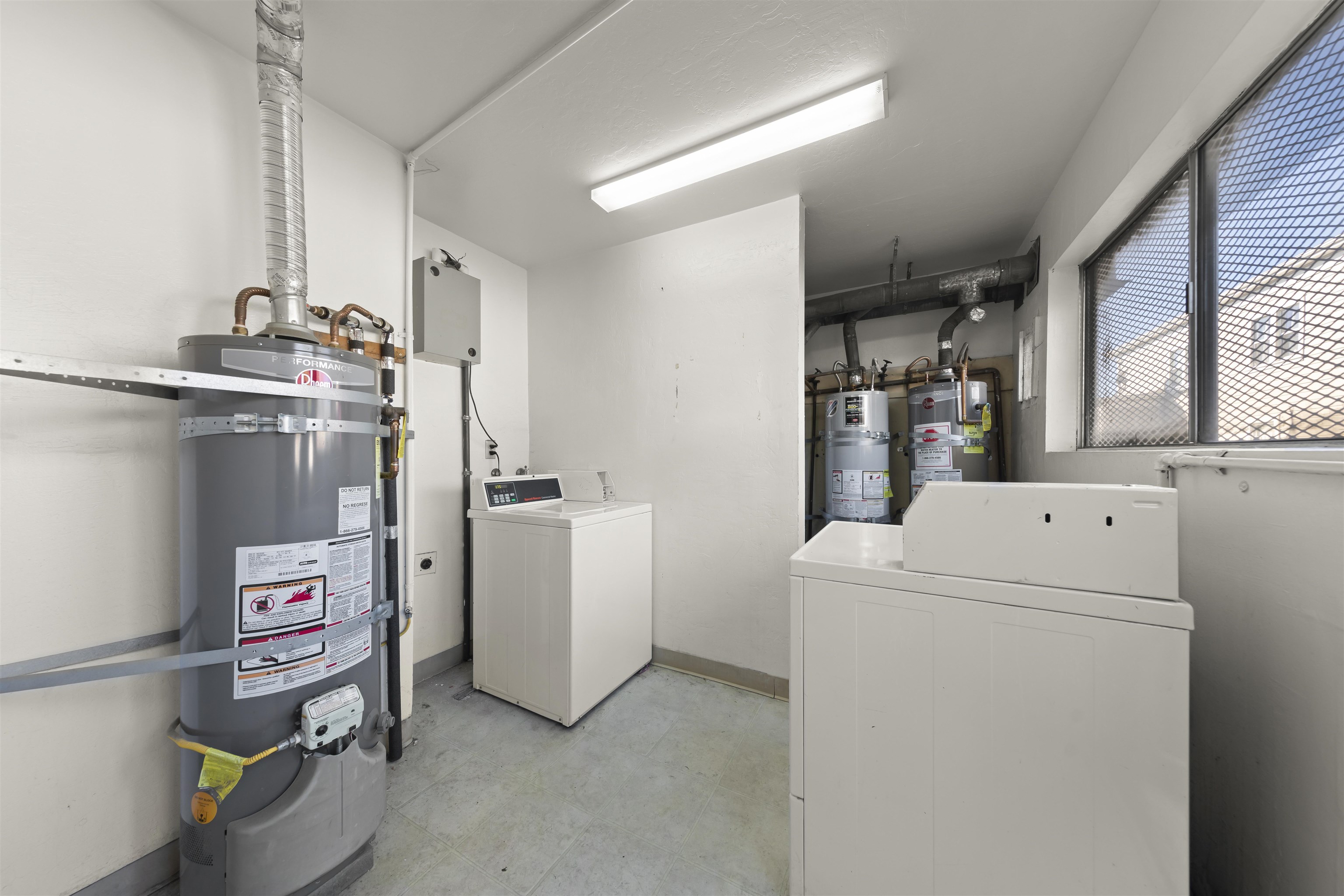 Detail Gallery Image 18 of 21 For 2216 23rd St, Oakland,  CA 94606 - – Beds | – Baths