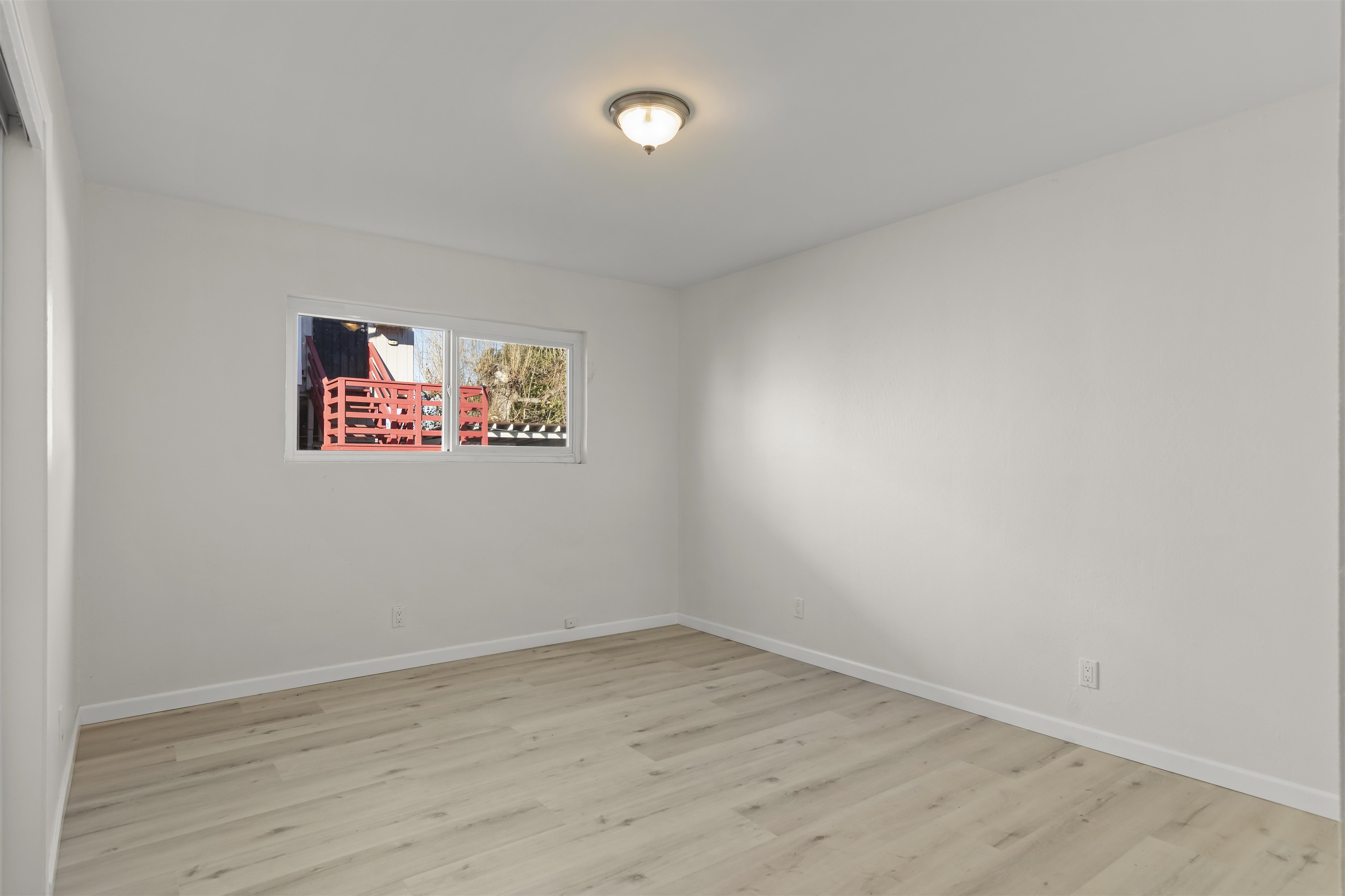Detail Gallery Image 6 of 21 For 2216 23rd St, Oakland,  CA 94606 - – Beds | – Baths