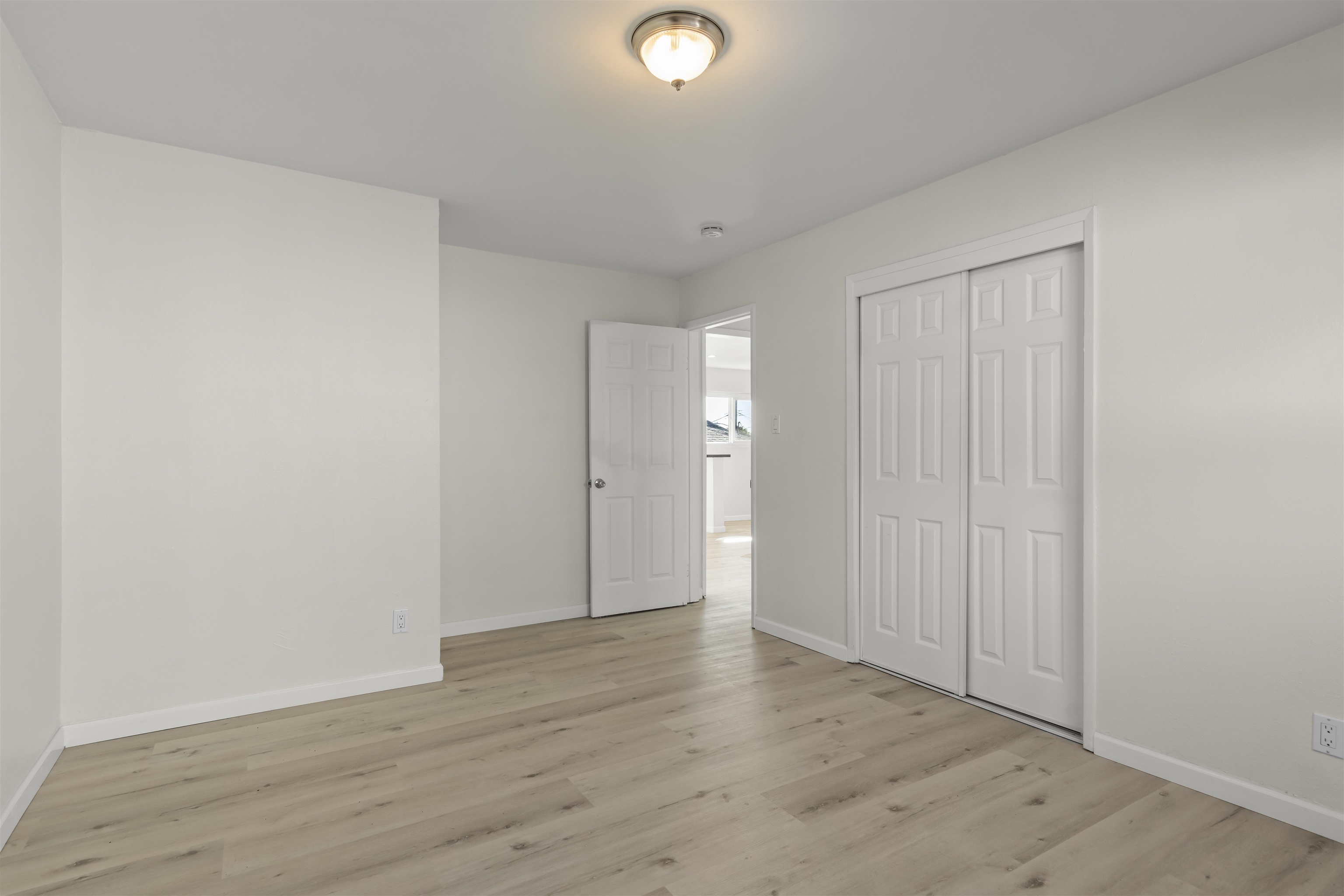 Detail Gallery Image 7 of 21 For 2216 23rd St, Oakland,  CA 94606 - – Beds | – Baths