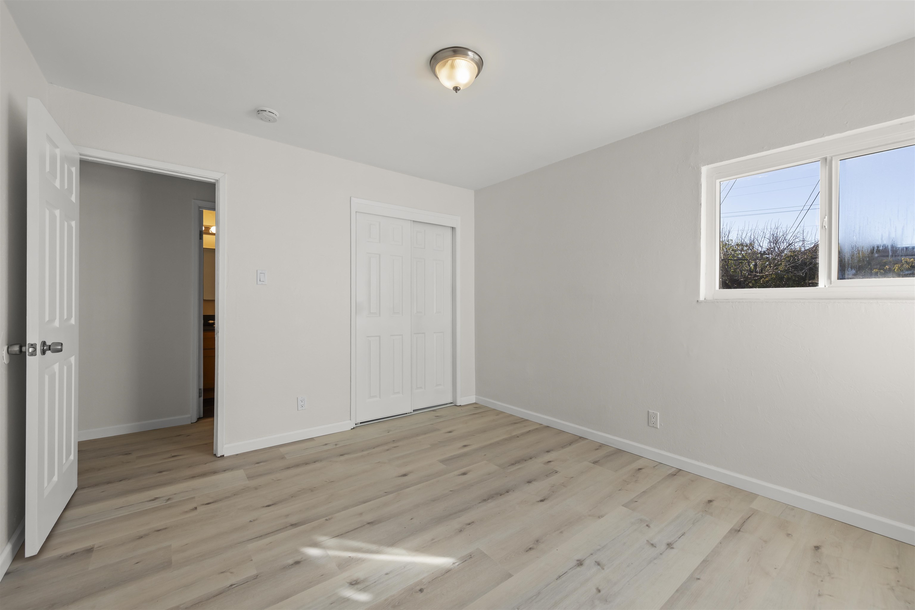 Detail Gallery Image 9 of 21 For 2216 23rd St, Oakland,  CA 94606 - – Beds | – Baths