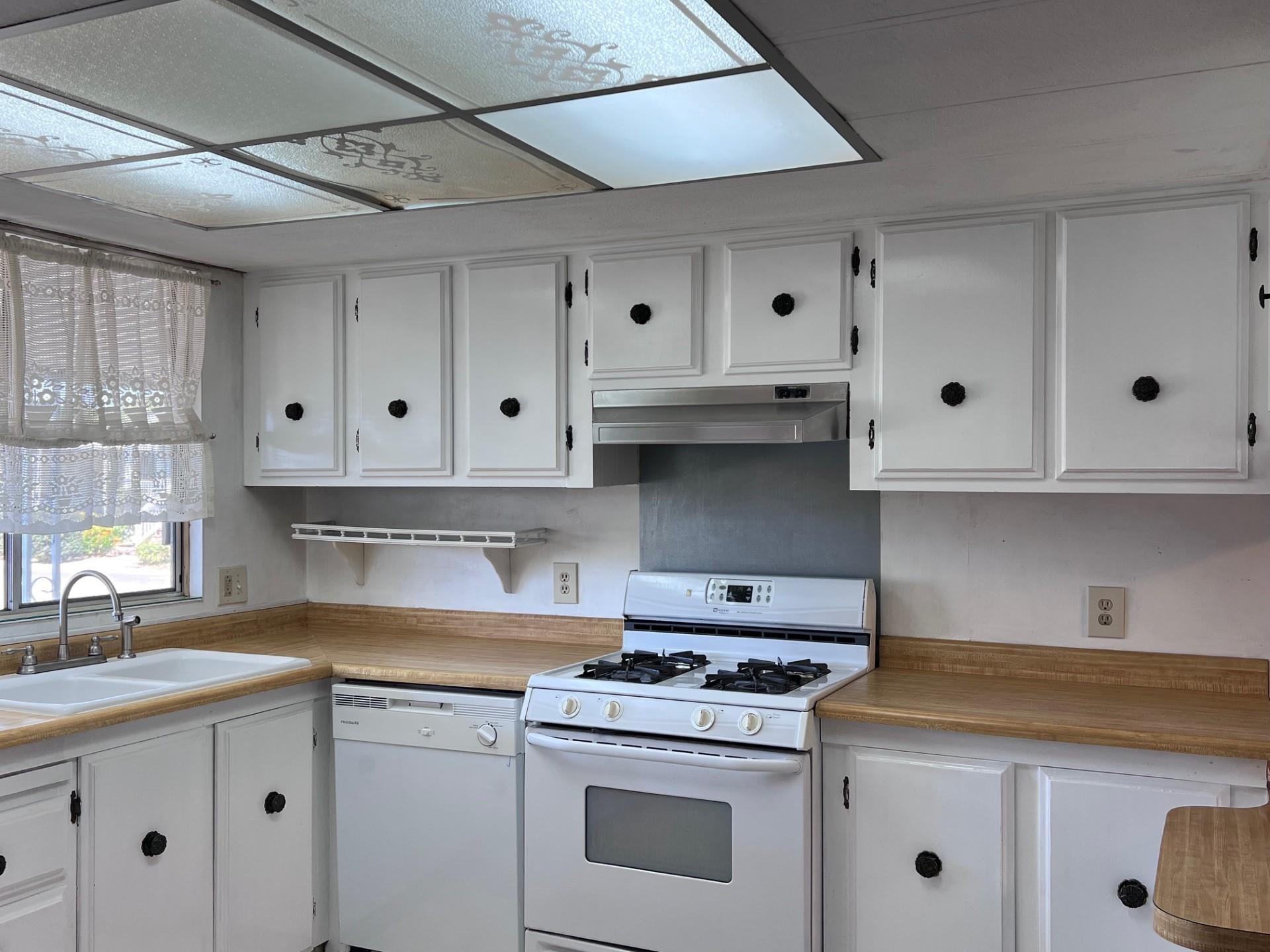 Detail Gallery Image 10 of 38 For 1352 Chelsea Way, Hayward,  CA 94544 - 2 Beds | 2 Baths