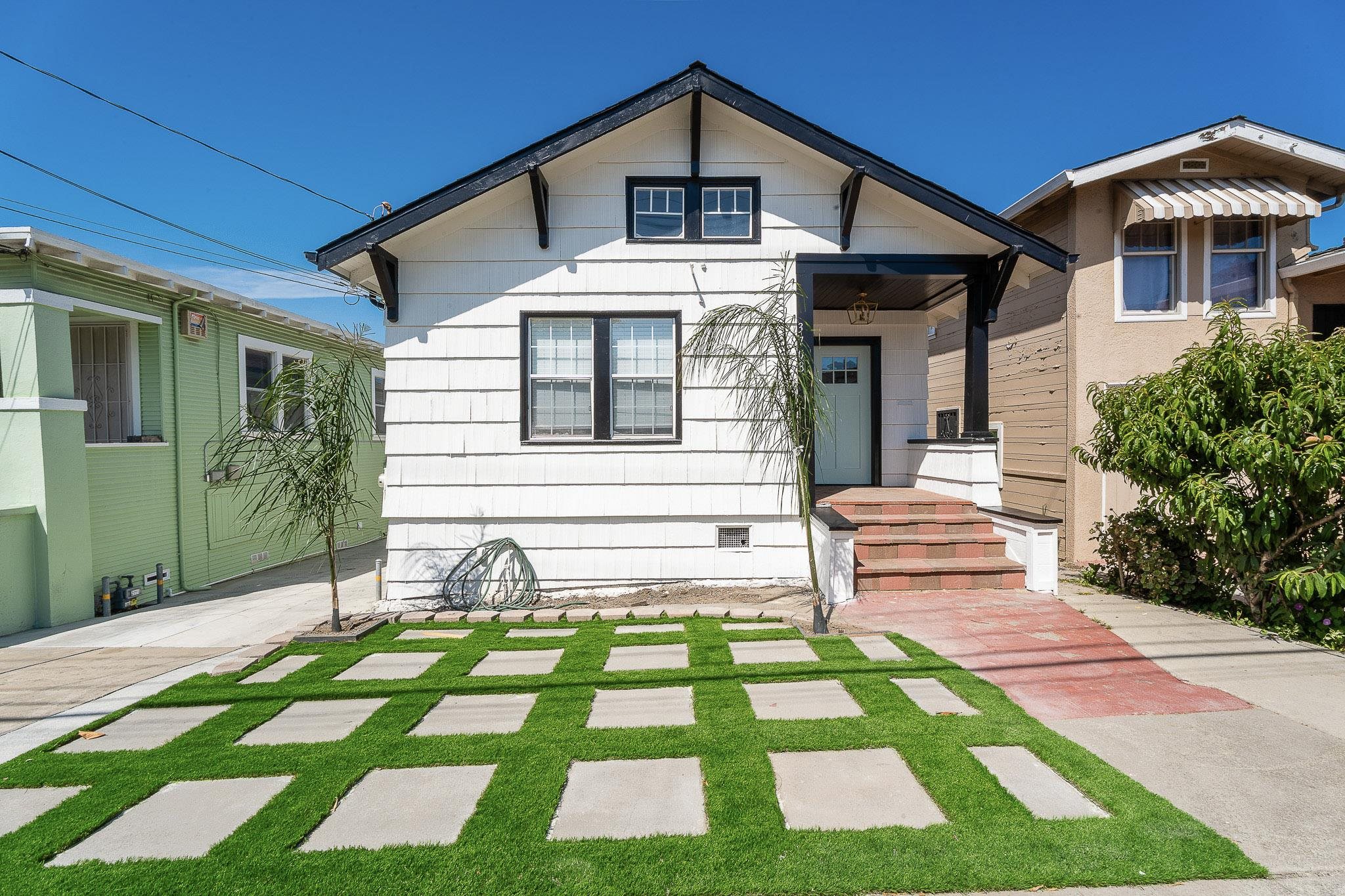 Front Image Thumbnail for BE41120539