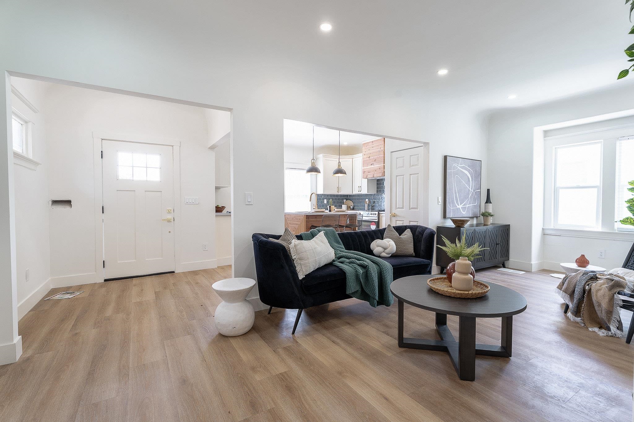 Detail Gallery Image 23 of 47 For 3708 Lyon Ave, Oakland,  CA 94601 - 2 Beds | 2 Baths