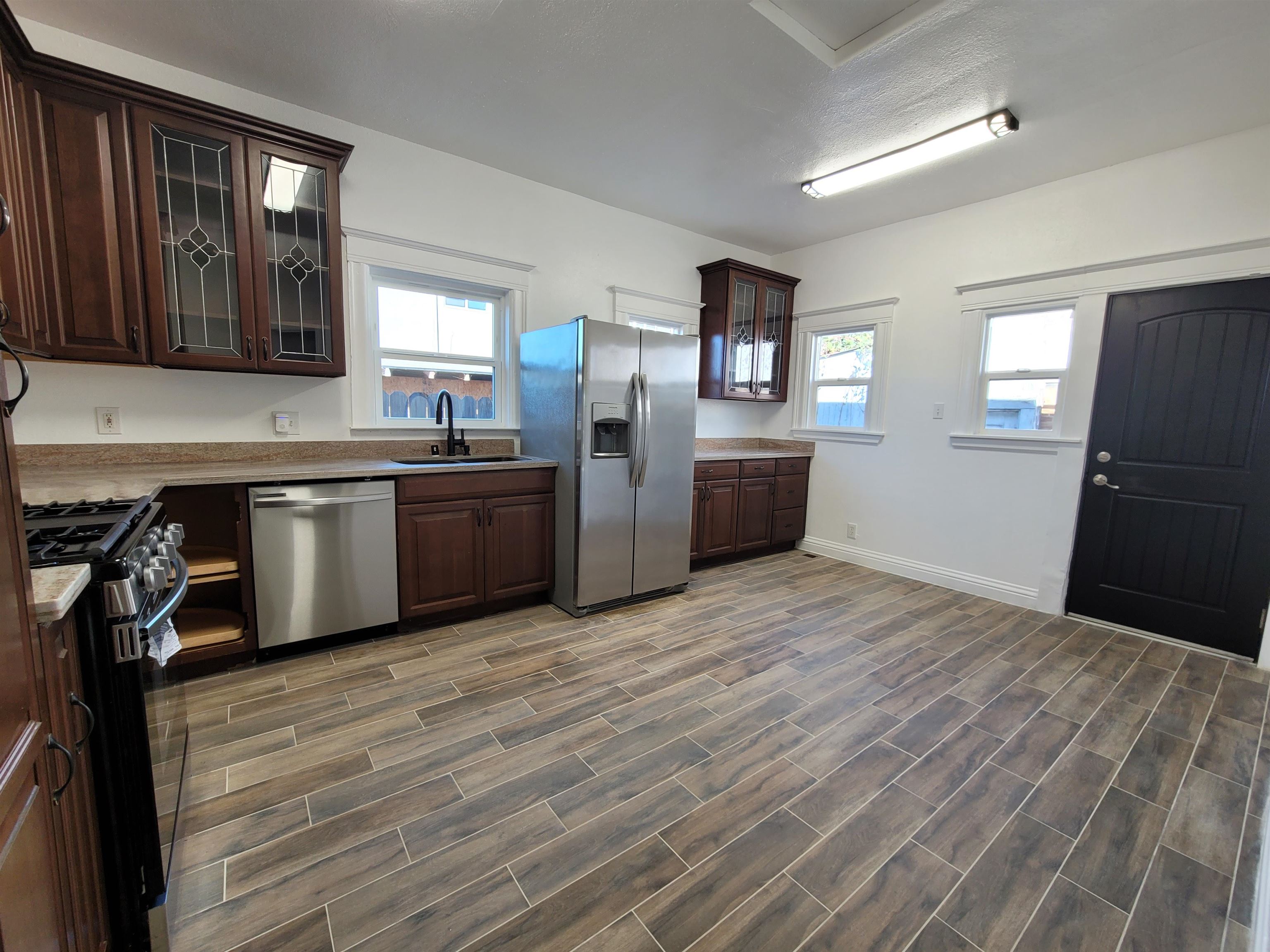 Detail Gallery Image 13 of 31 For 3137 Pleitner Ave, Oakland,  CA 94602 - 3 Beds | 2 Baths