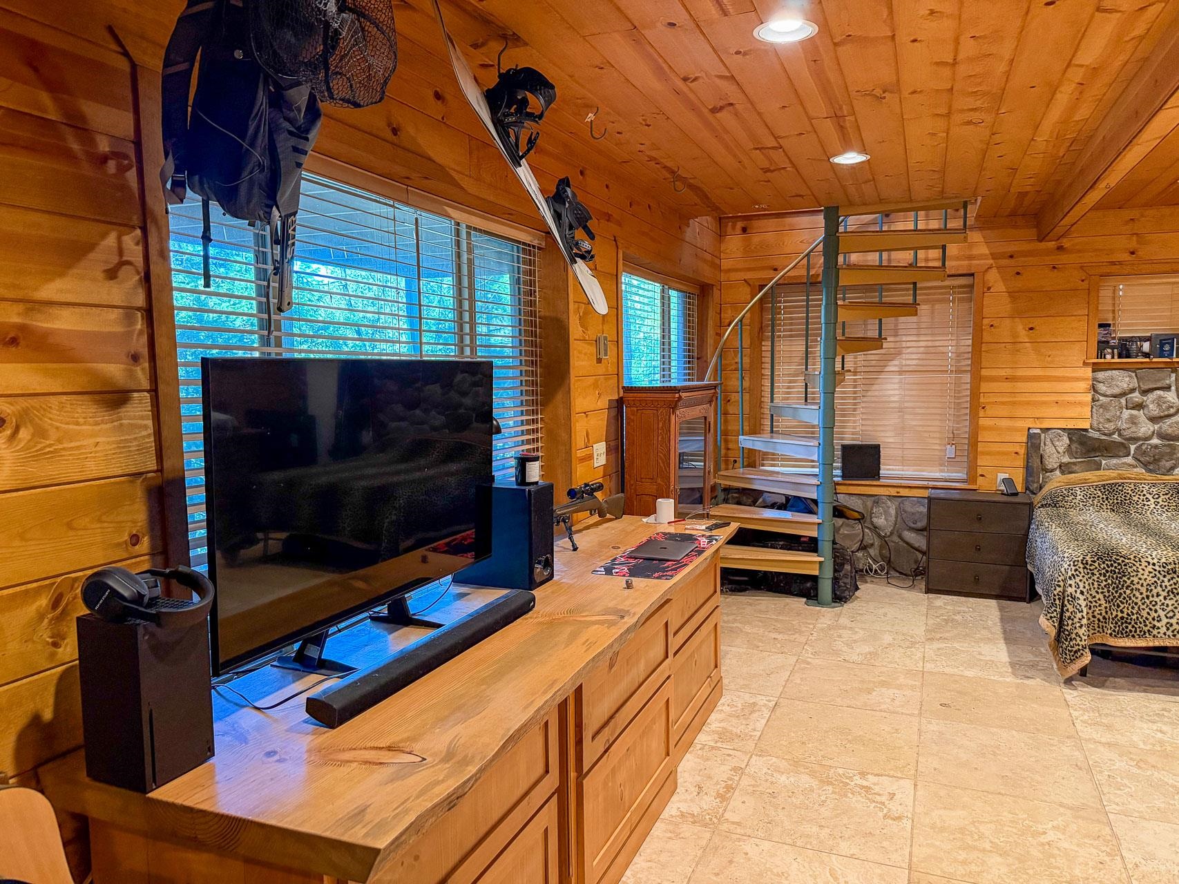 Detail Gallery Image 13 of 15 For 21819 Confidence Rd, Twain Harte,  CA 95383 - 2 Beds | 1 Baths