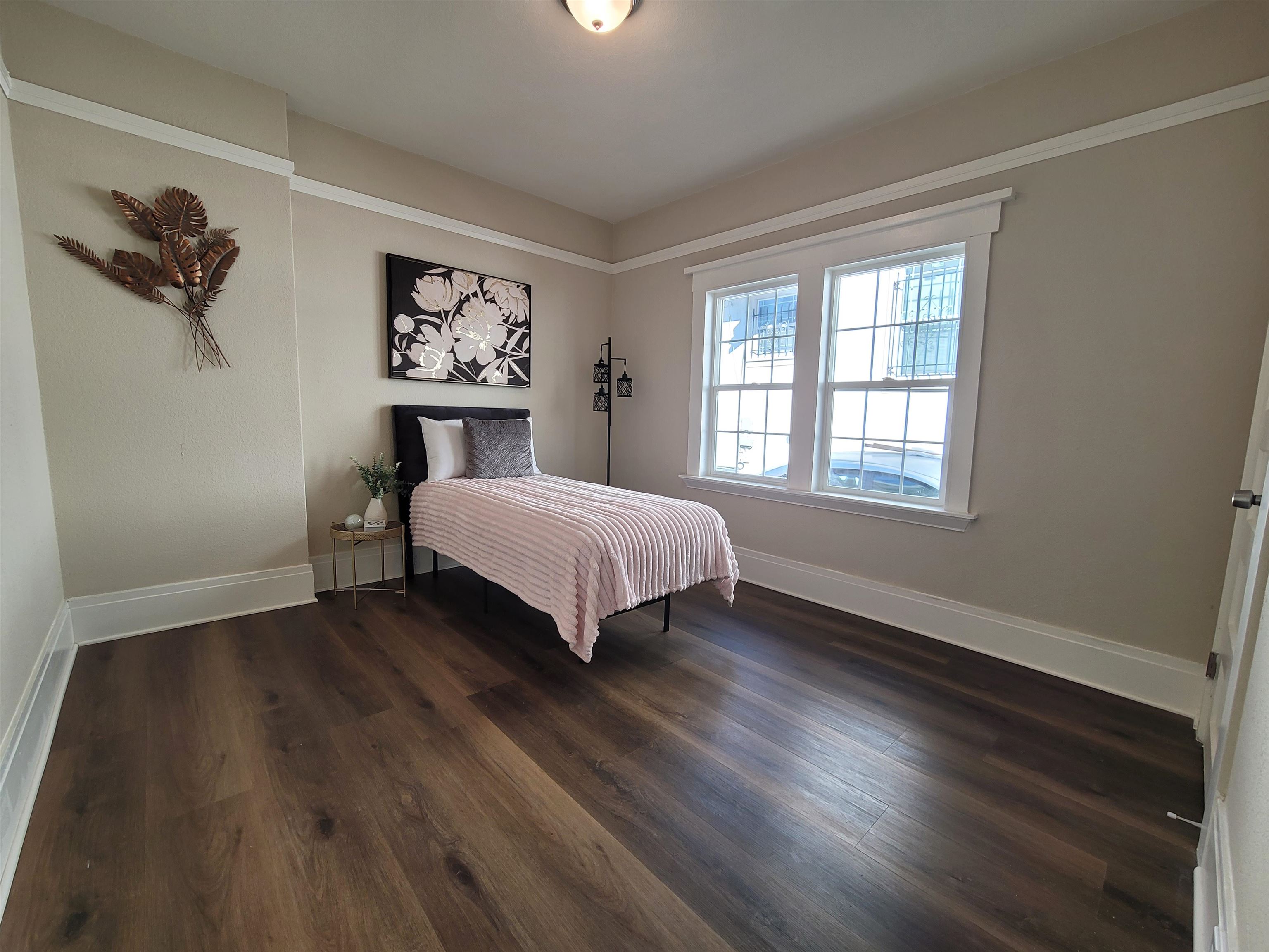 Detail Gallery Image 22 of 31 For 2016 38th Ave, Oakland,  CA 94601 - 3 Beds | 1 Baths