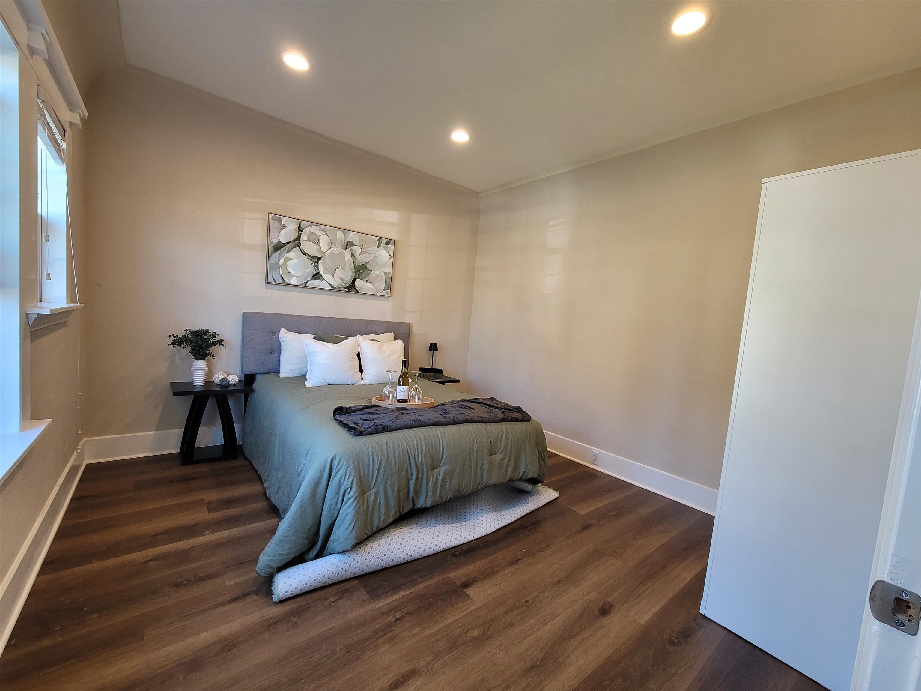 Detail Gallery Image 24 of 31 For 2016 38th Ave, Oakland,  CA 94601 - 3 Beds | 1 Baths