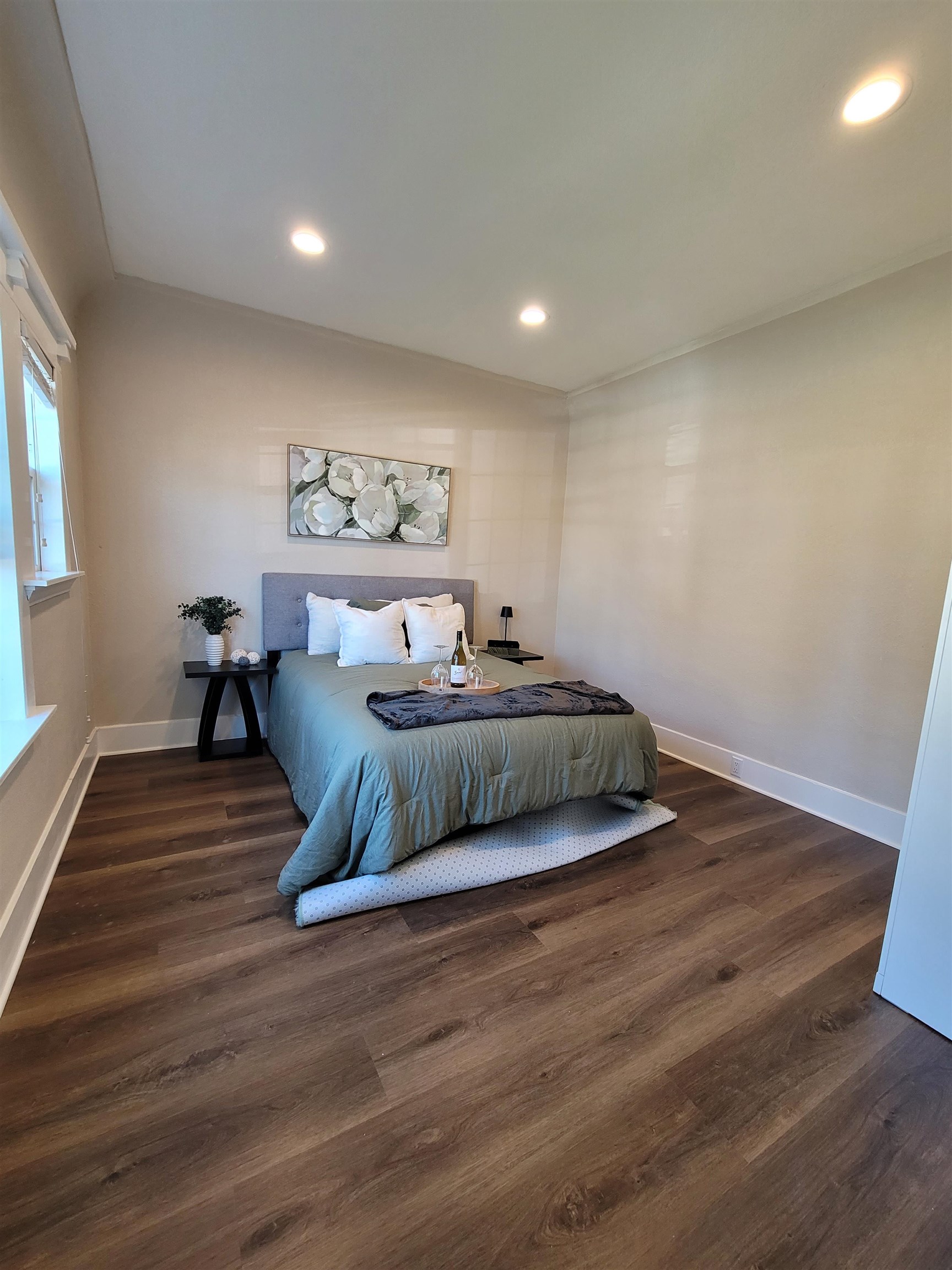 Detail Gallery Image 25 of 31 For 2016 38th Ave, Oakland,  CA 94601 - 3 Beds | 1 Baths