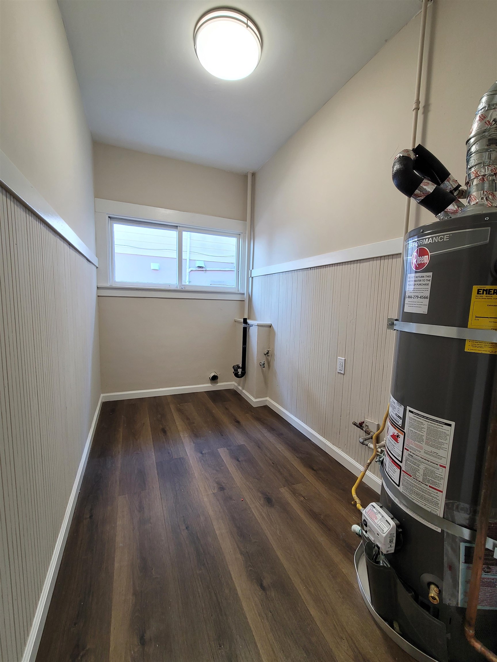 Detail Gallery Image 27 of 31 For 2016 38th Ave, Oakland,  CA 94601 - 3 Beds | 1 Baths