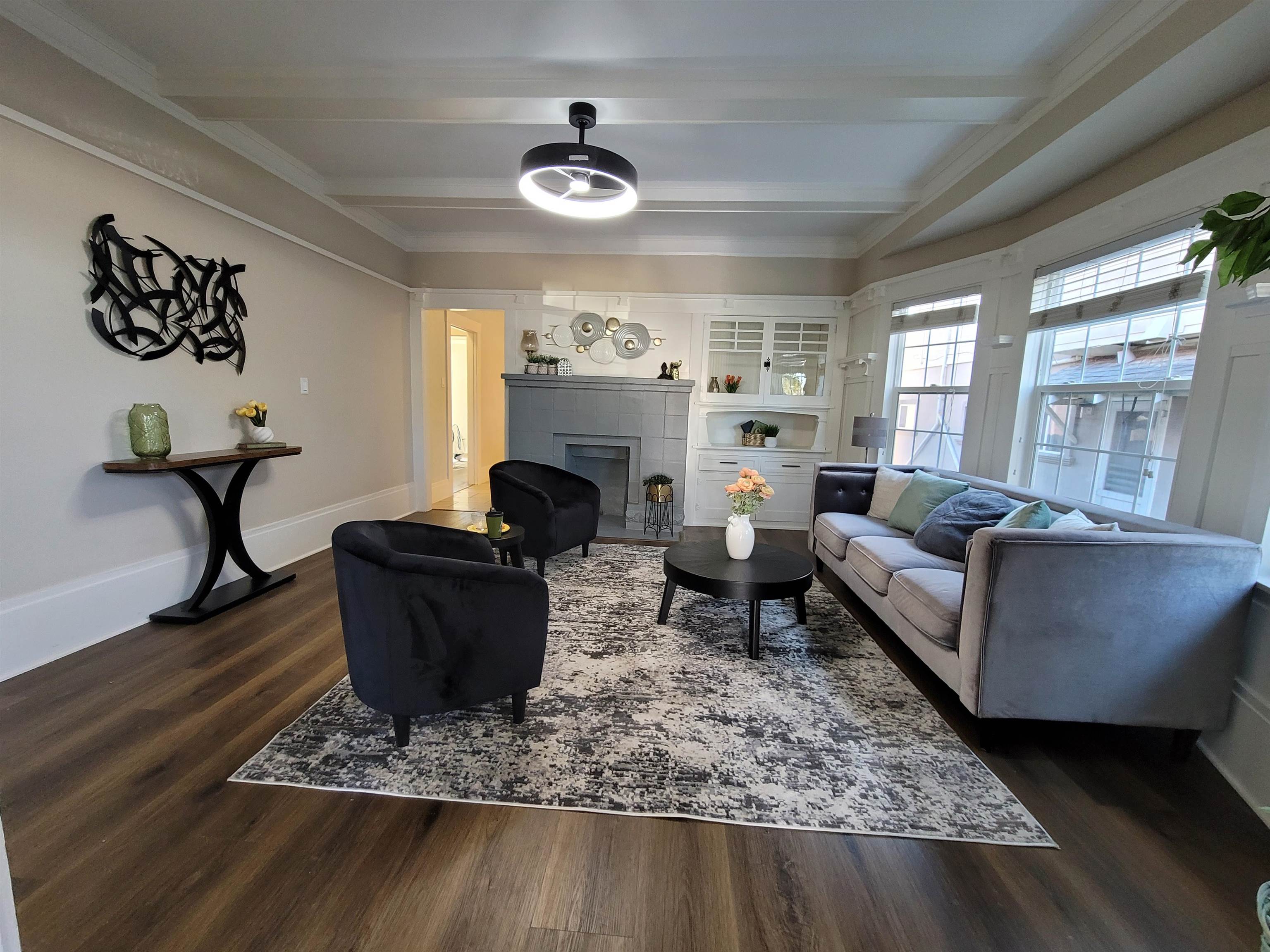 Detail Gallery Image 8 of 31 For 2016 38th Ave, Oakland,  CA 94601 - 3 Beds | 1 Baths