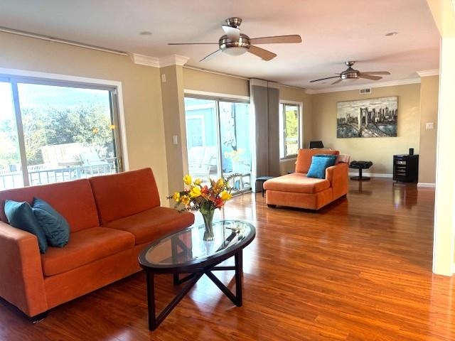 Detail Gallery Image 10 of 14 For 4223 Ridge Dr, Pittsburg,  CA 94565 - 3 Beds | 2 Baths