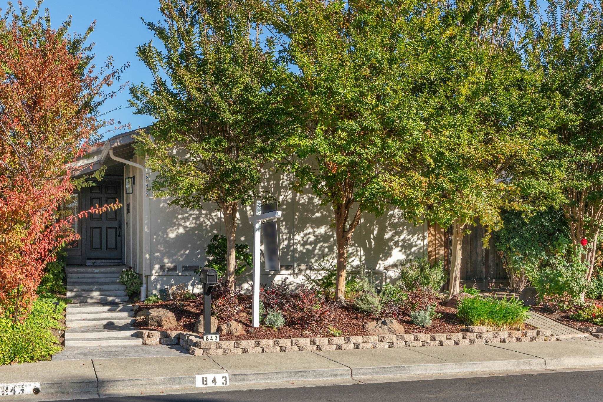 Detail Gallery Image 3 of 42 For 843 Luz Ct, Danville,  CA 94526 - 3 Beds | 2 Baths