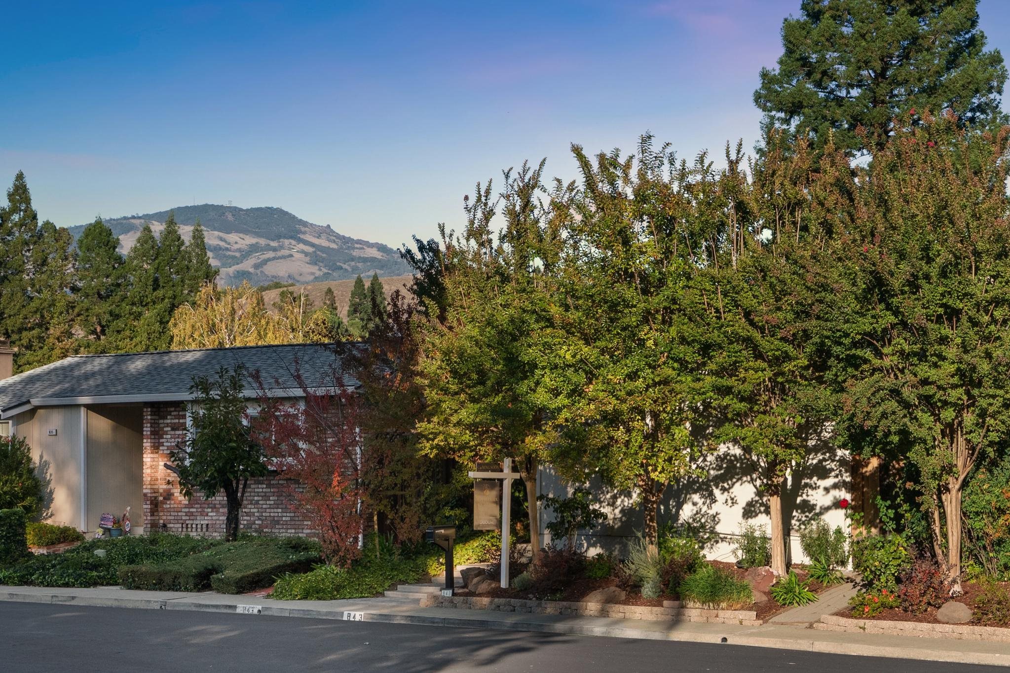 Detail Gallery Image 4 of 42 For 843 Luz Ct, Danville,  CA 94526 - 3 Beds | 2 Baths