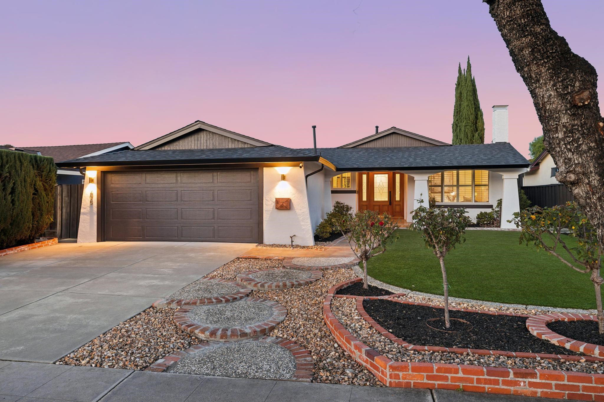 Detail Gallery Image 2 of 37 For 705 Los Huecos Dr, San Jose,  CA 95123 - 3 Beds | 2 Baths